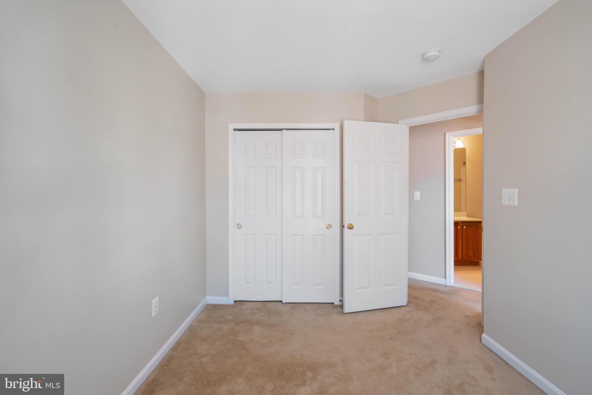 BELMONT TOWN CENTER - Residential