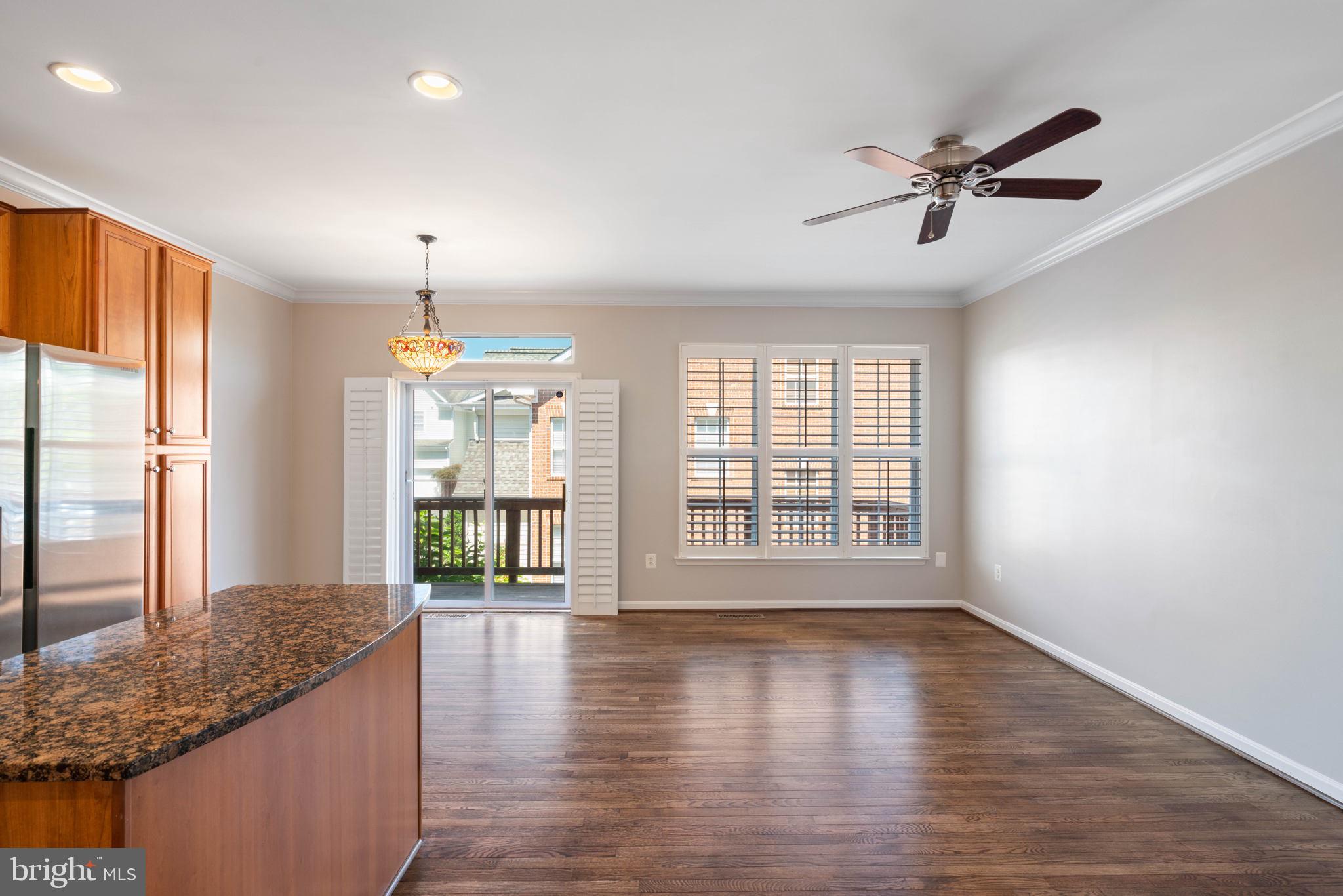 BELMONT TOWN CENTER - Residential