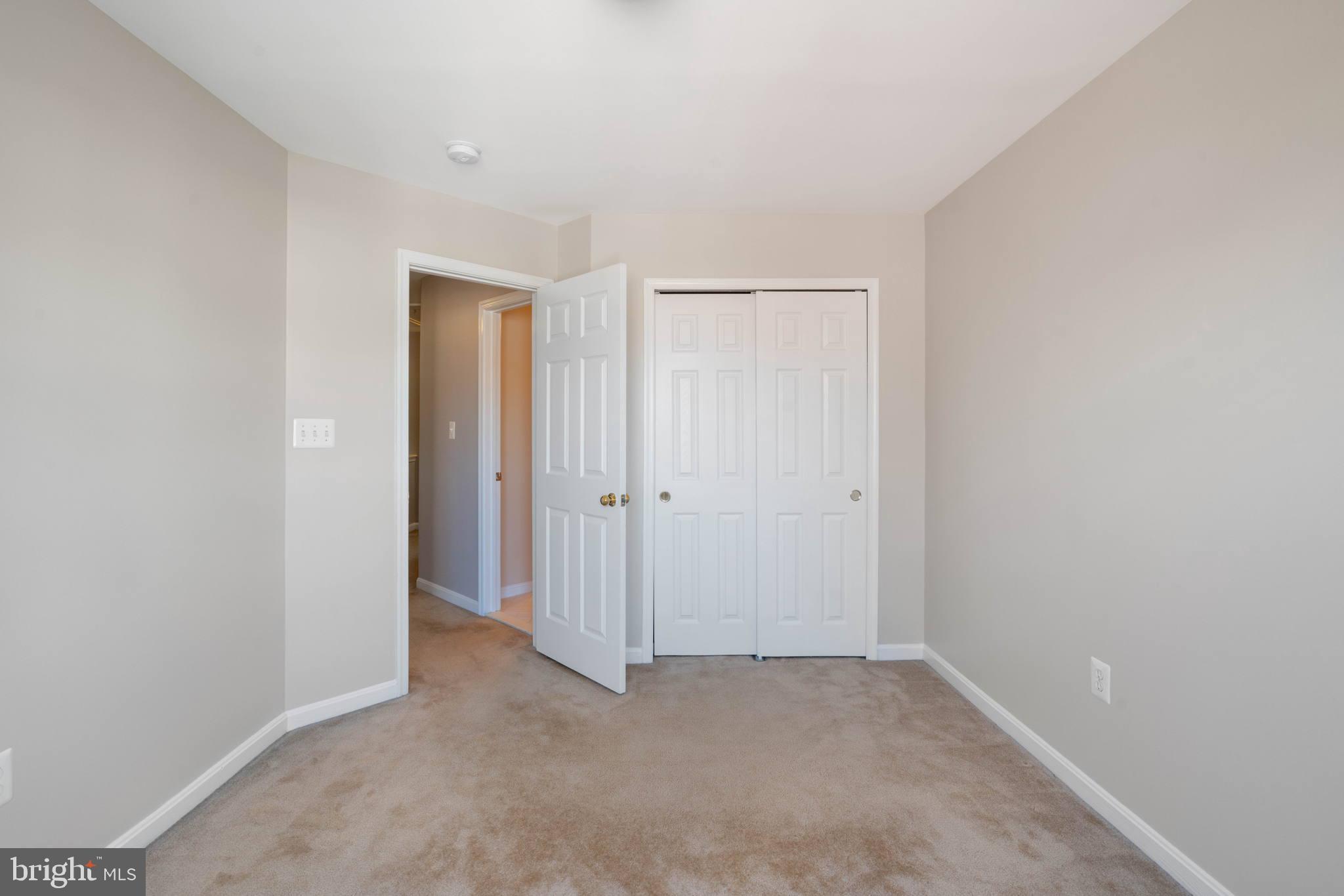 BELMONT TOWN CENTER - Residential