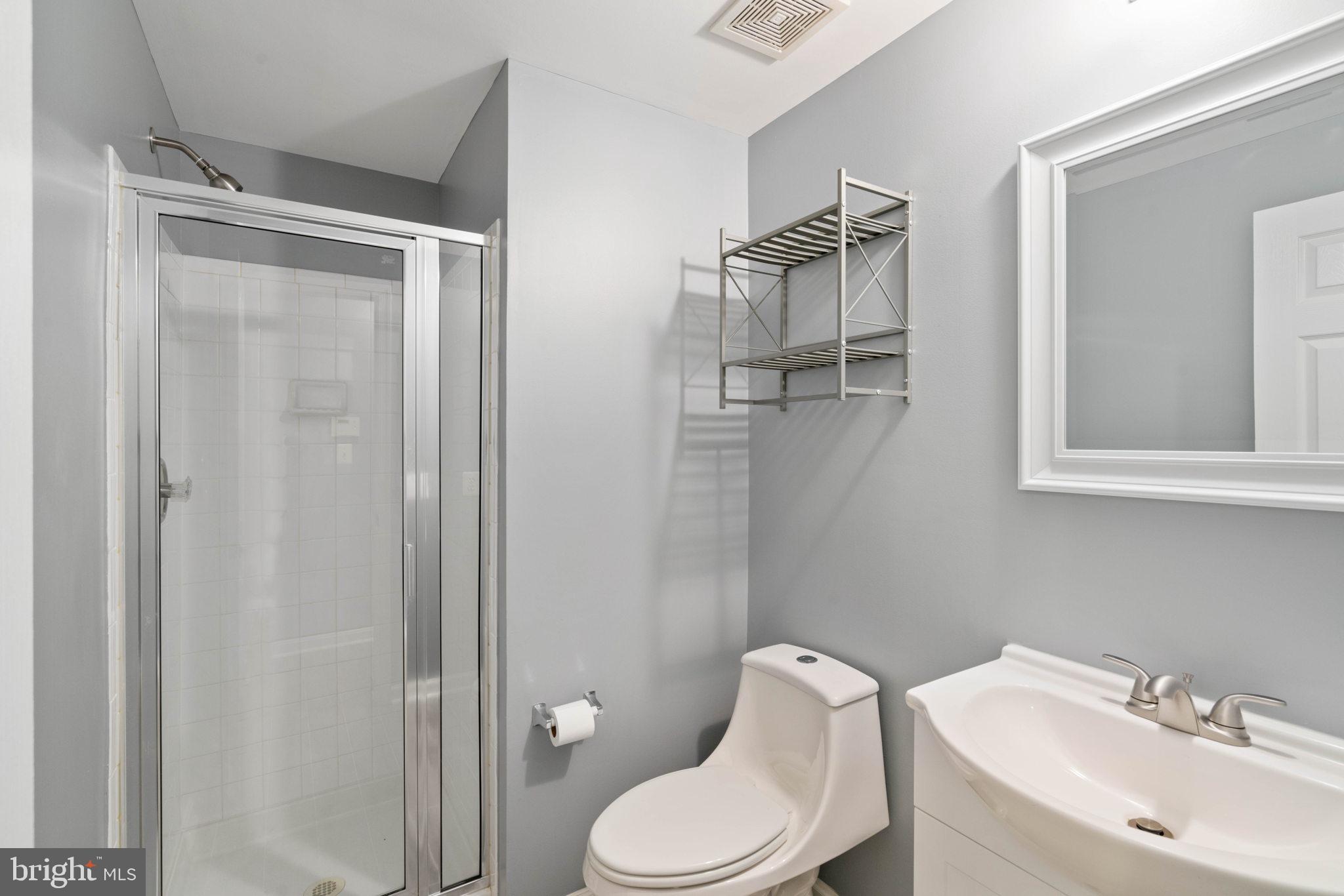 BELMONT TOWN CENTER - Residential