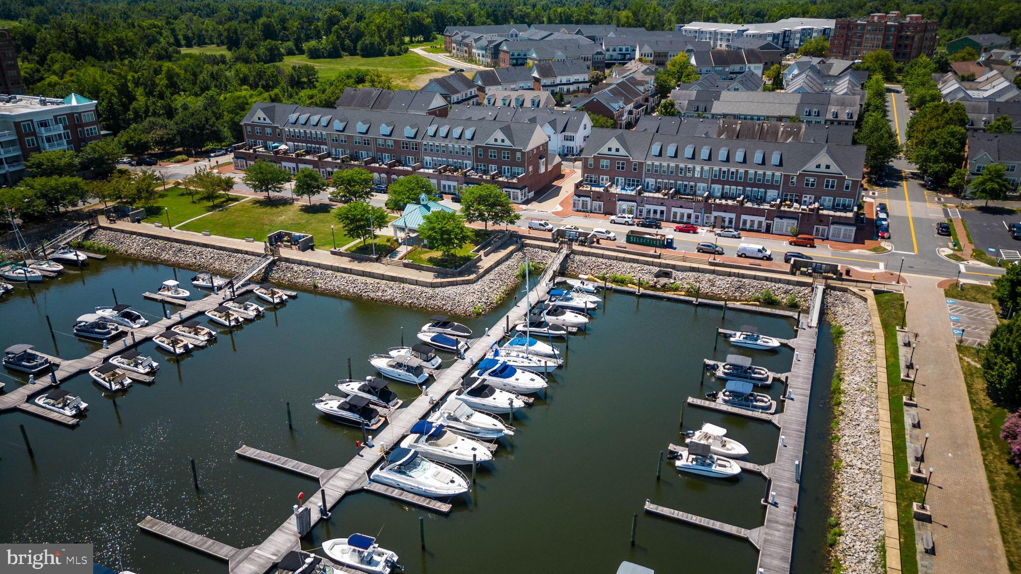 BELMONT TOWN CENTER - Residential