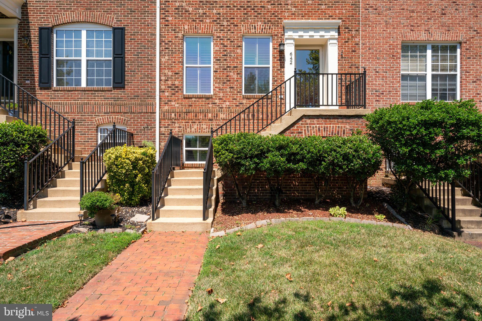 BELMONT TOWN CENTER - Residential