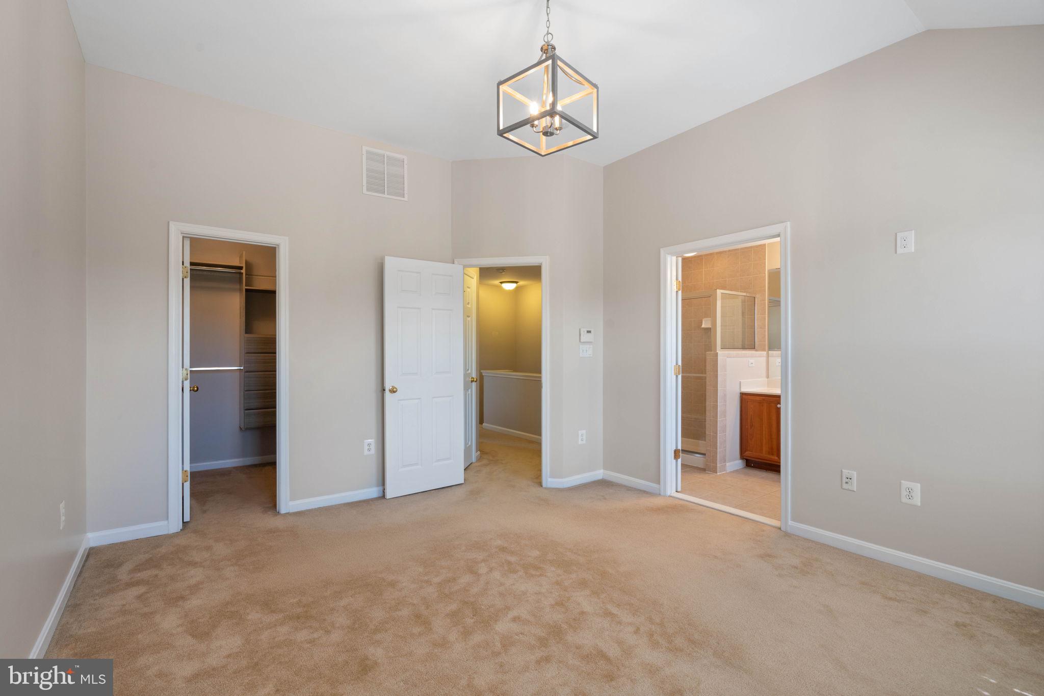 BELMONT TOWN CENTER - Residential