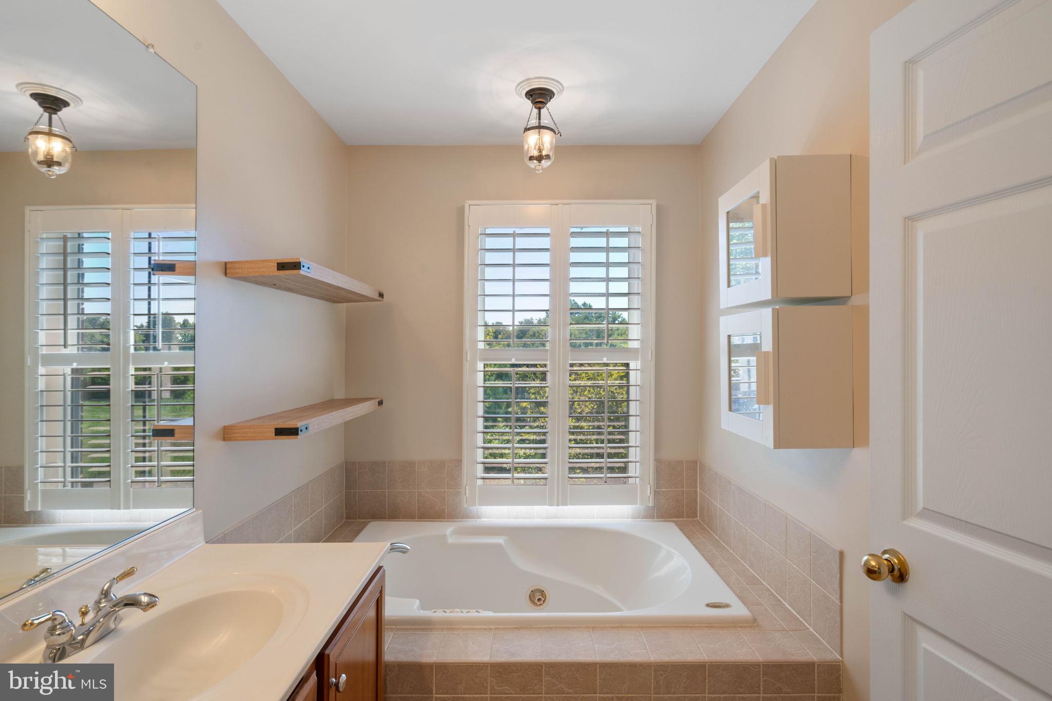 BELMONT TOWN CENTER - Residential