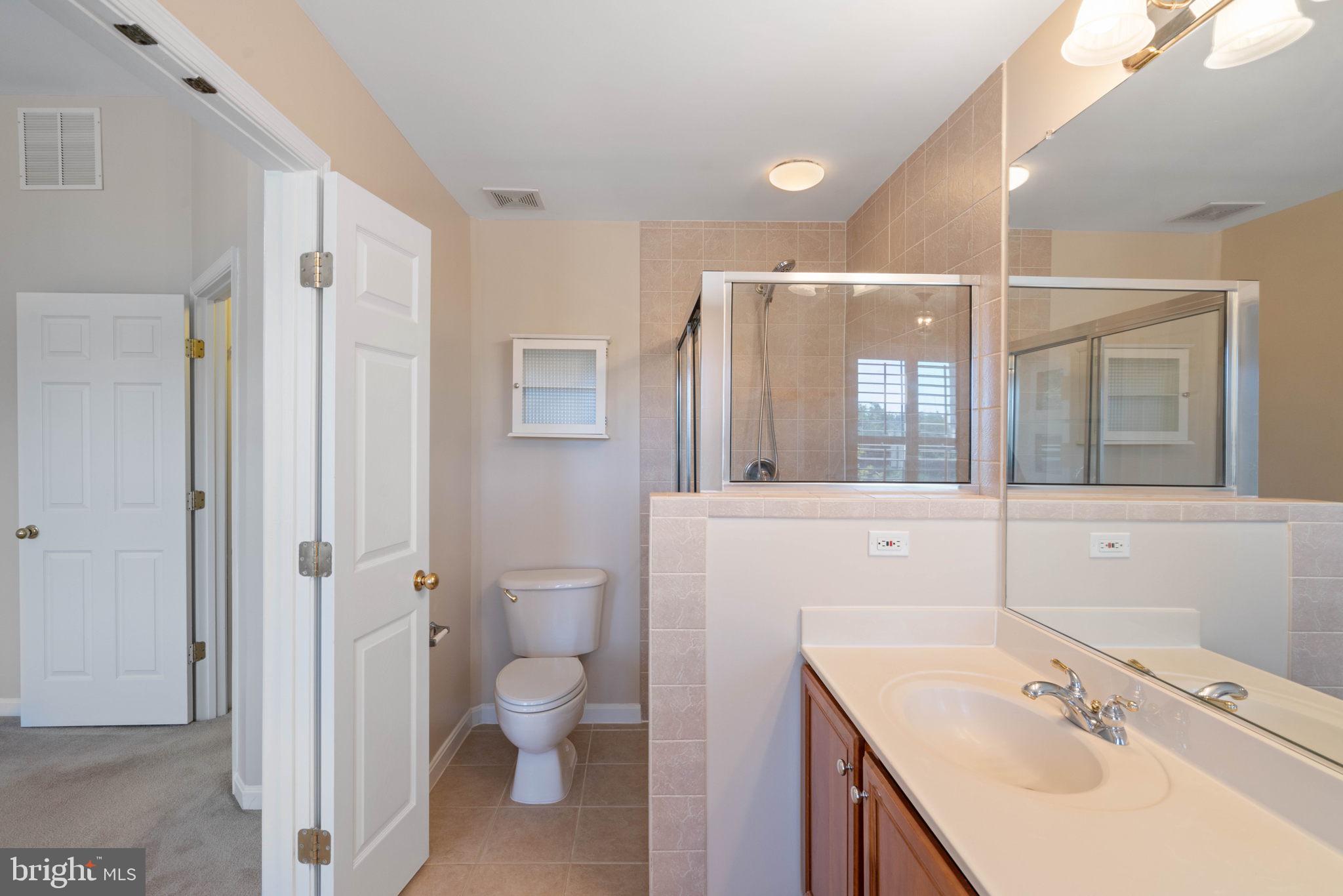 BELMONT TOWN CENTER - Residential