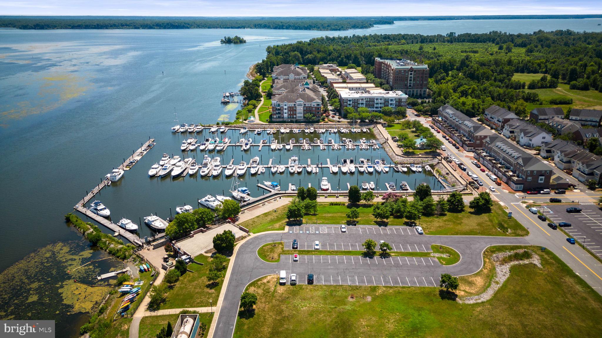 BELMONT TOWN CENTER - Residential