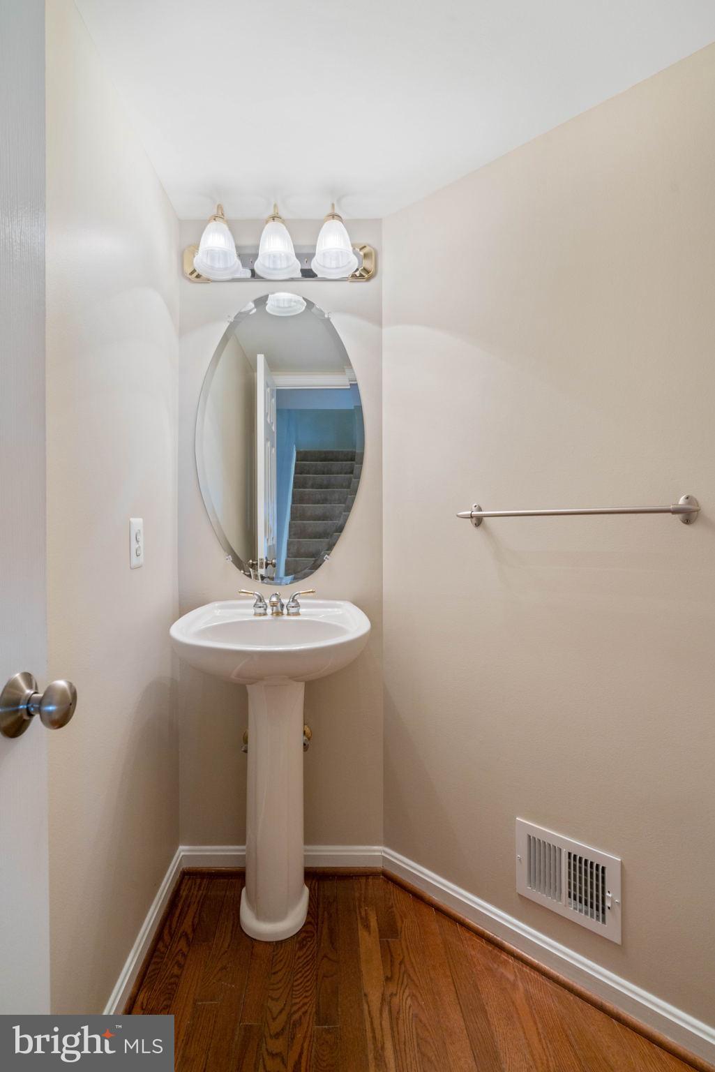 BELMONT TOWN CENTER - Residential