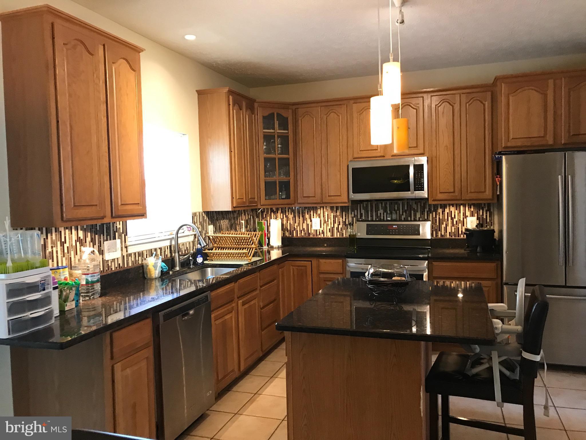 ST CHARLES SUB - SHEFFIELD - Residential Lease