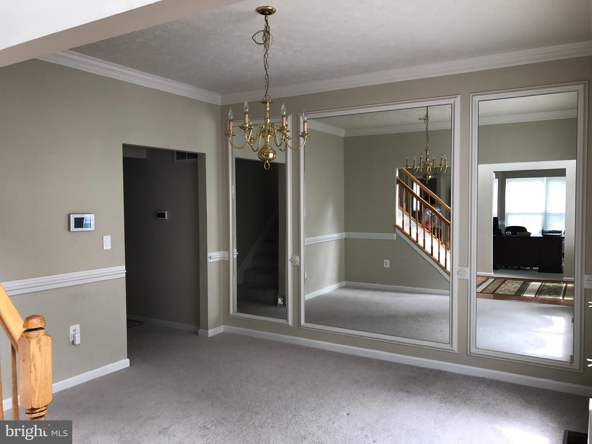 ST CHARLES SUB - SHEFFIELD - Residential Lease