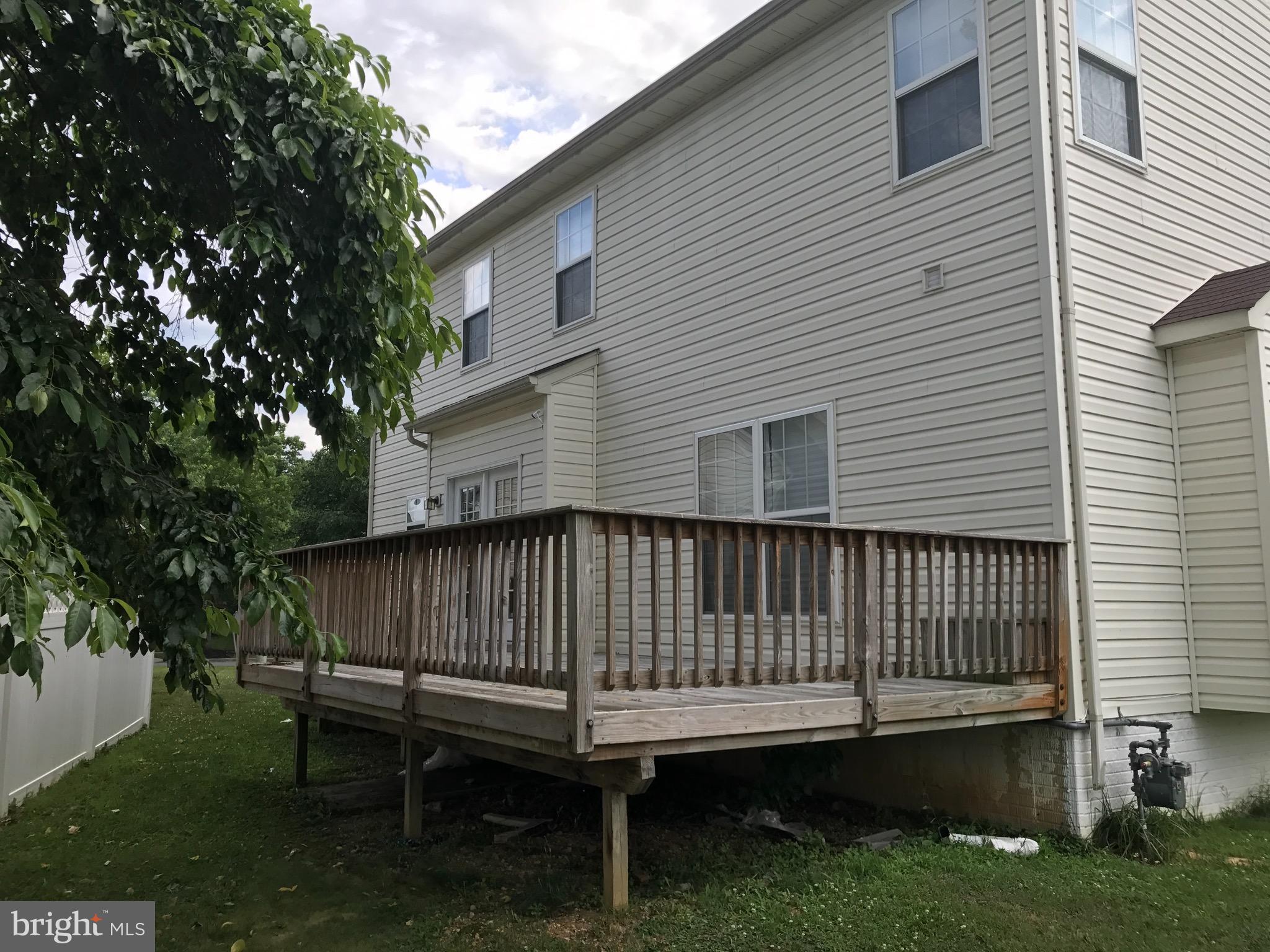 ST CHARLES SUB - SHEFFIELD - Residential Lease