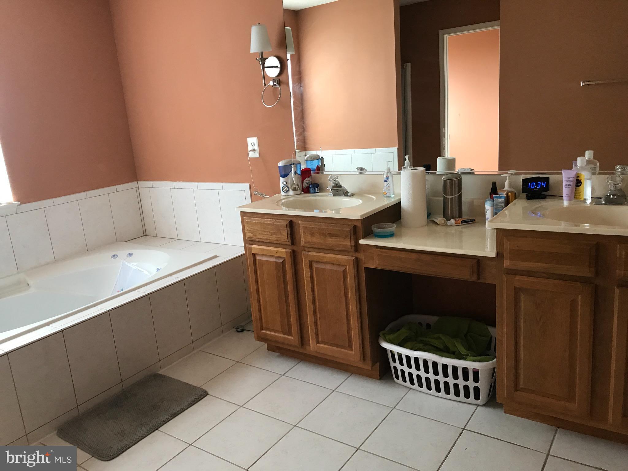 ST CHARLES SUB - SHEFFIELD - Residential Lease