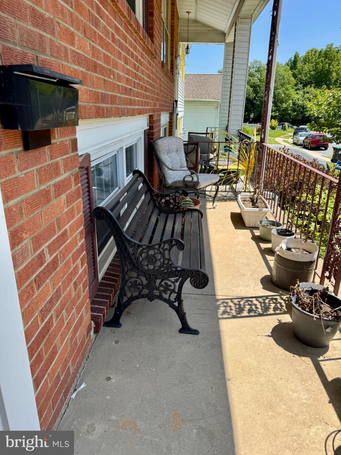 711 APPLETREE COURT