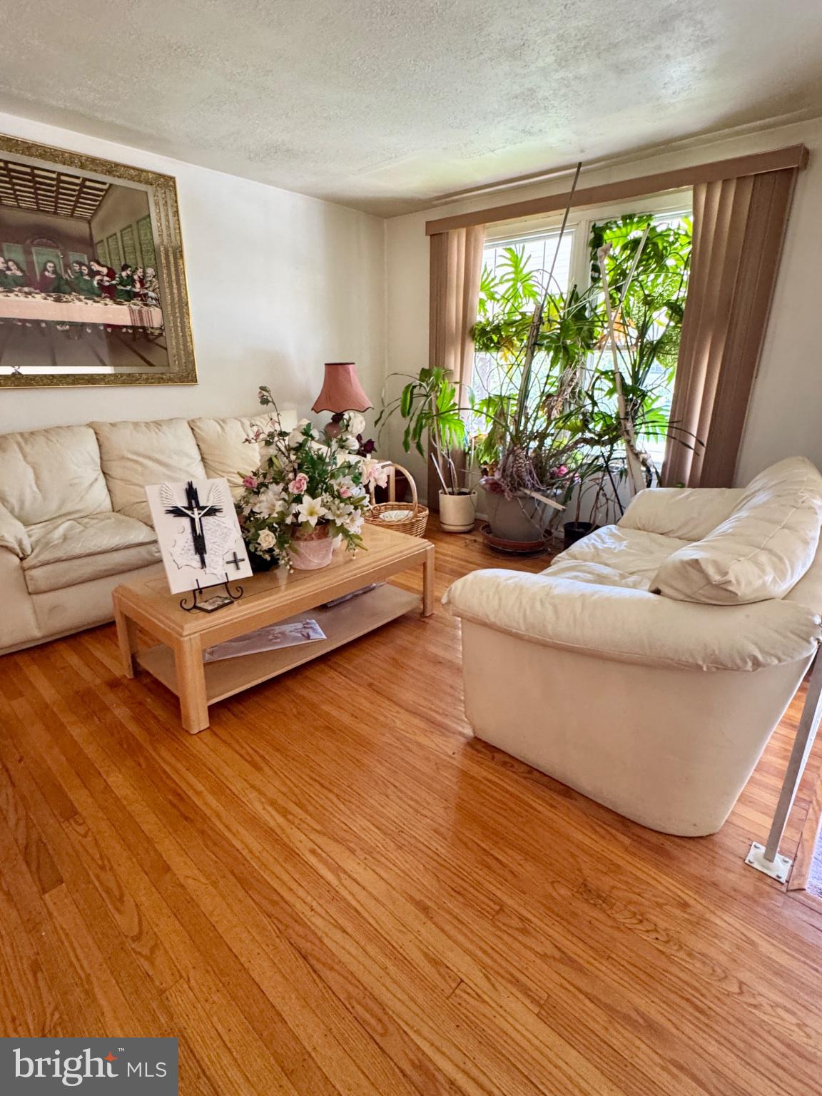 711 APPLETREE COURT