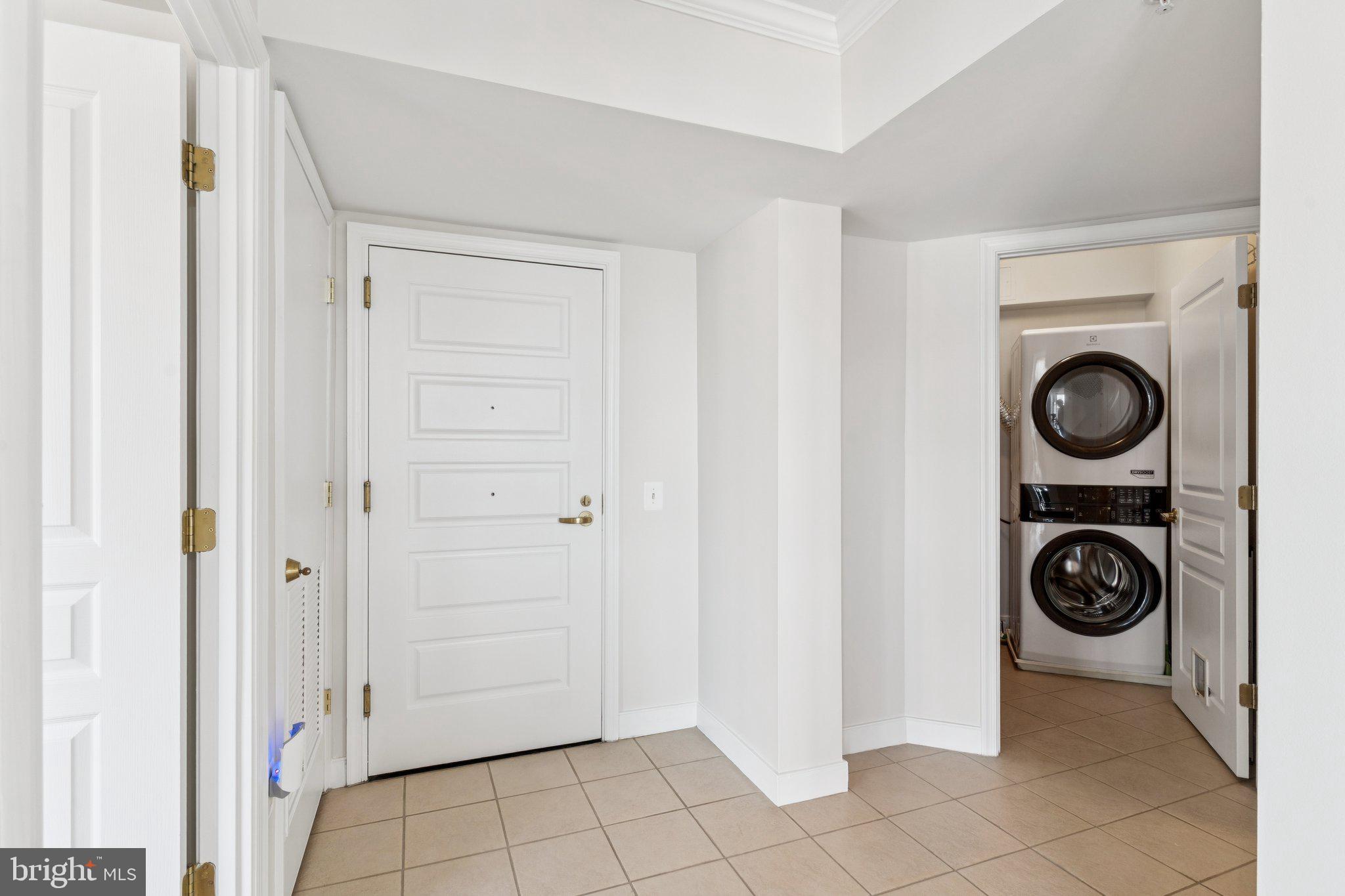 616 E STREET NW 1114