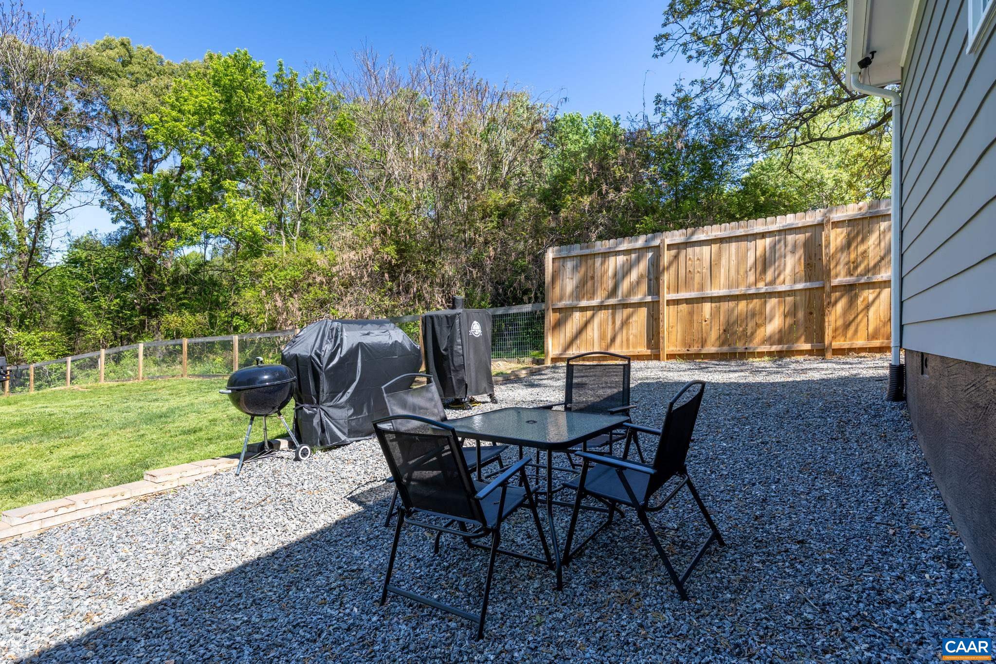 HOLMES RUN - Residential