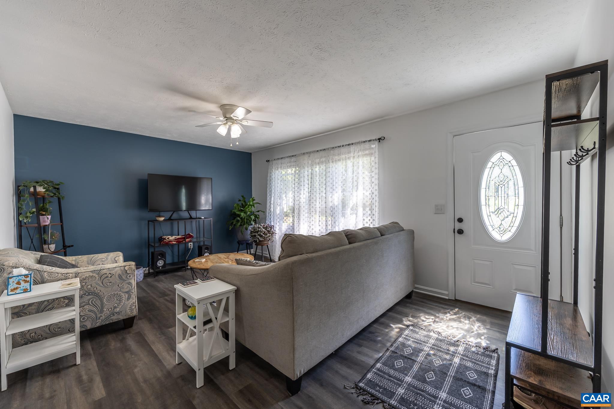 HOLMES RUN - Residential