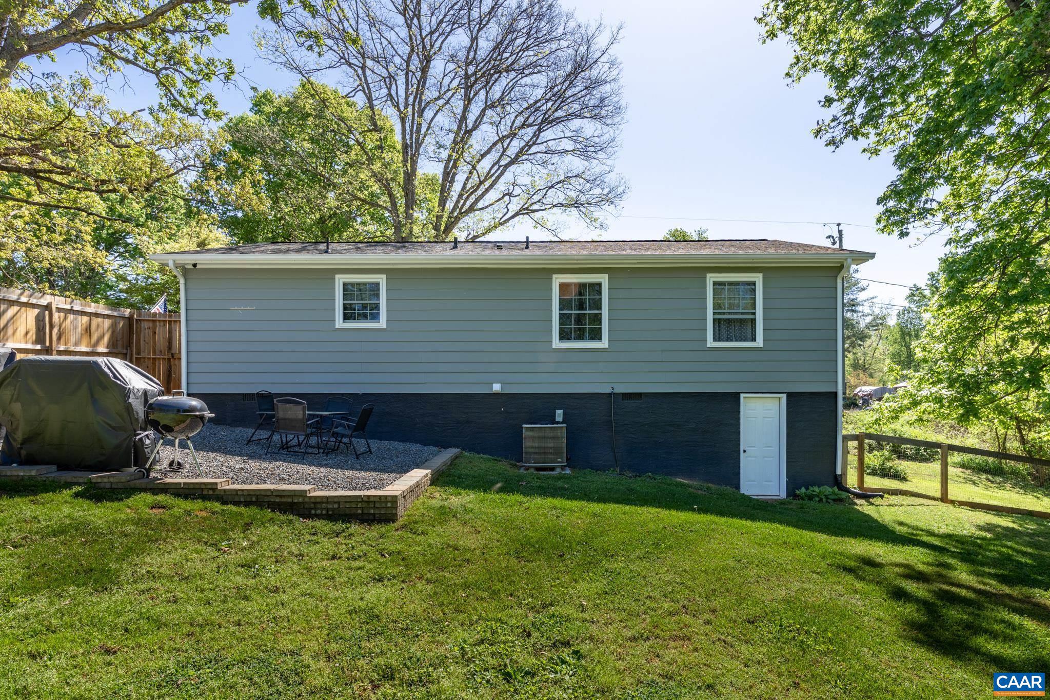 HOLMES RUN - Residential