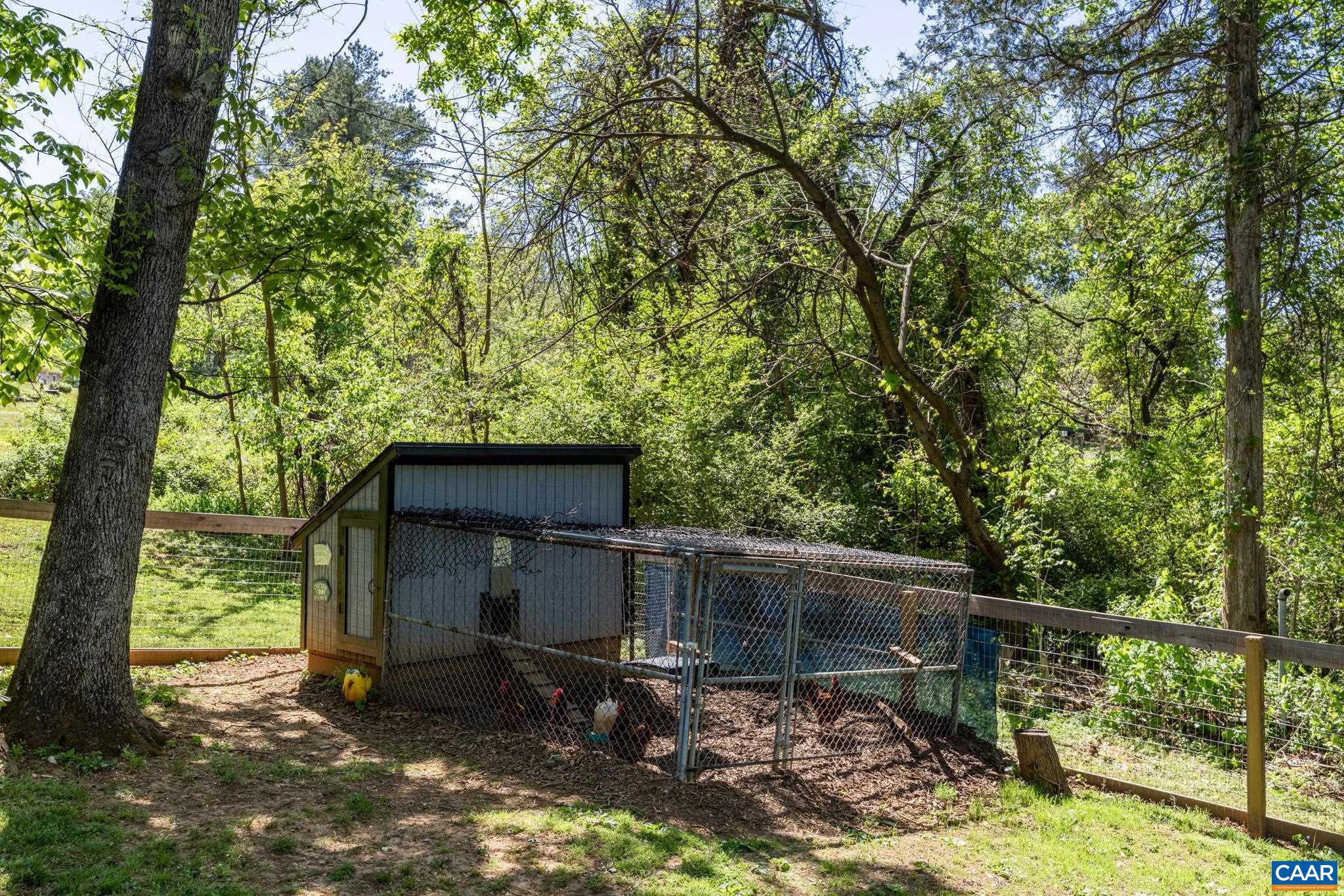 HOLMES RUN - Residential