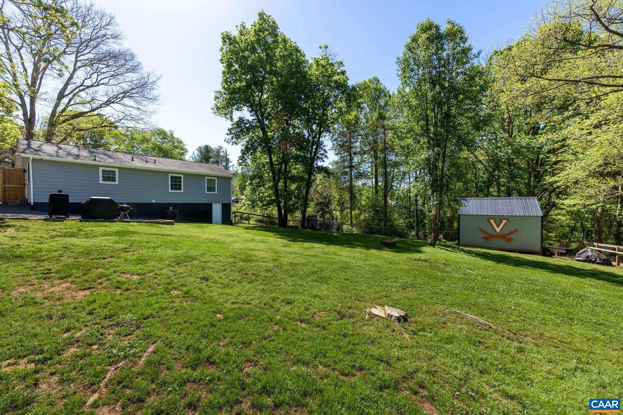 HOLMES RUN - Residential