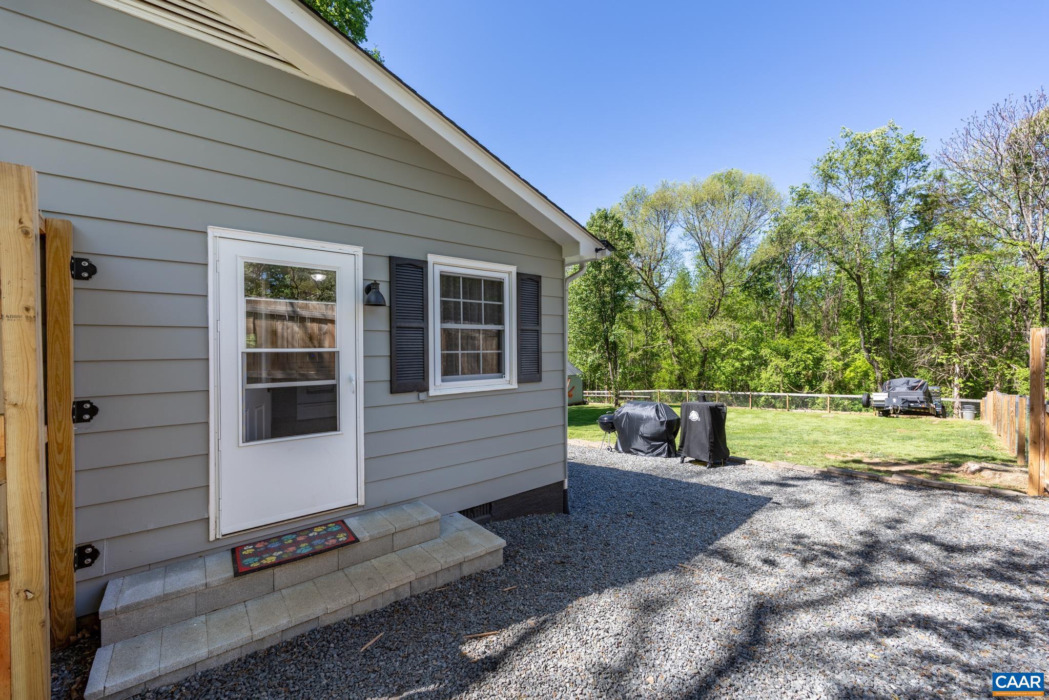 HOLMES RUN - Residential