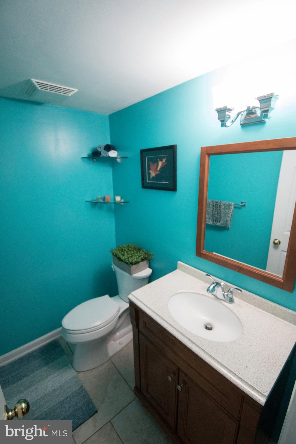 MONTCLAIR MANOR - Residential