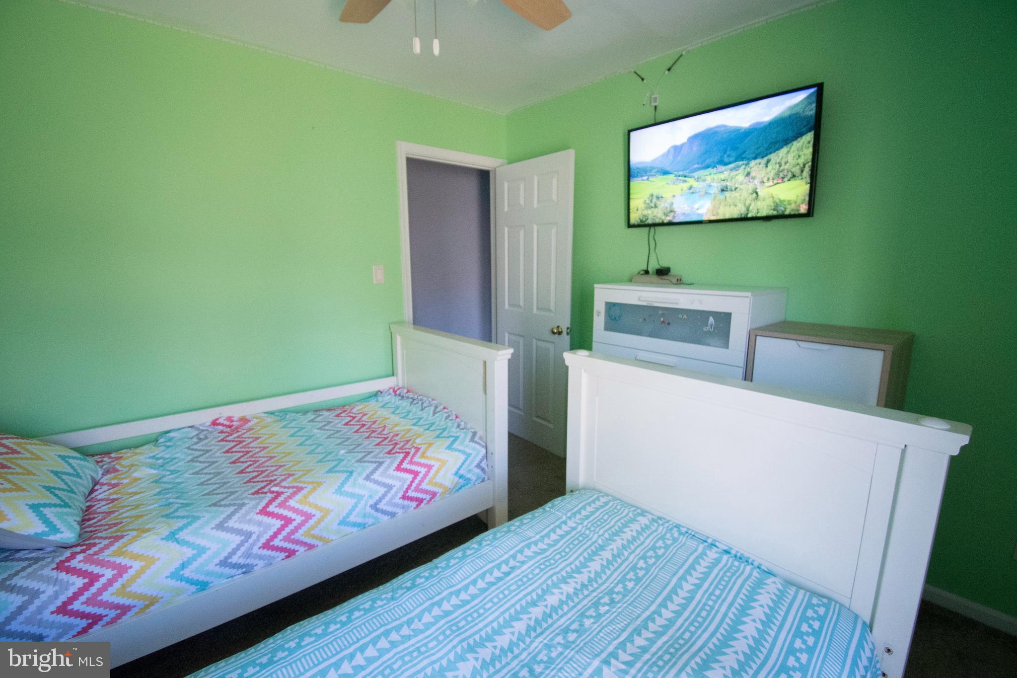 MONTCLAIR MANOR - Residential