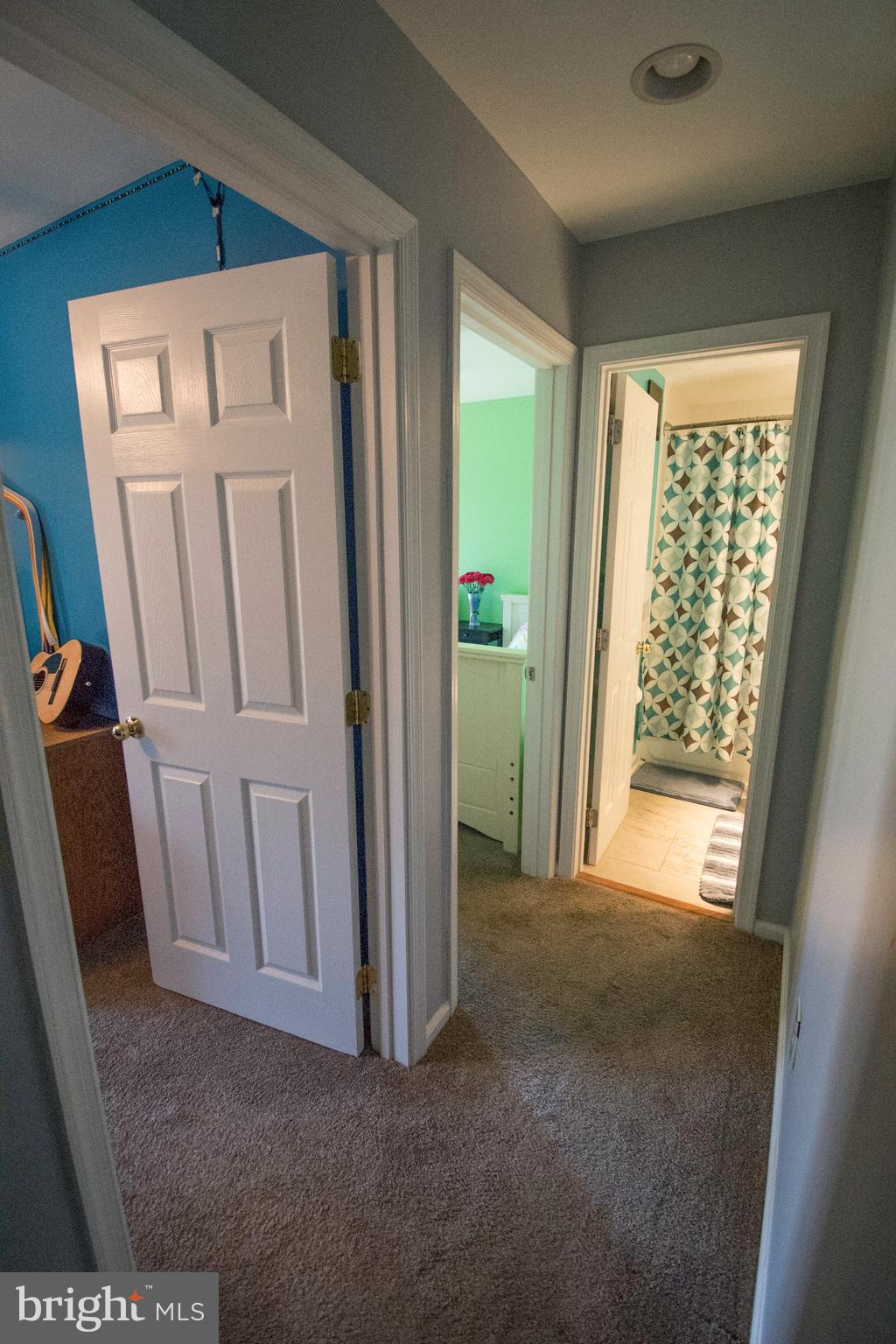 MONTCLAIR MANOR - Residential