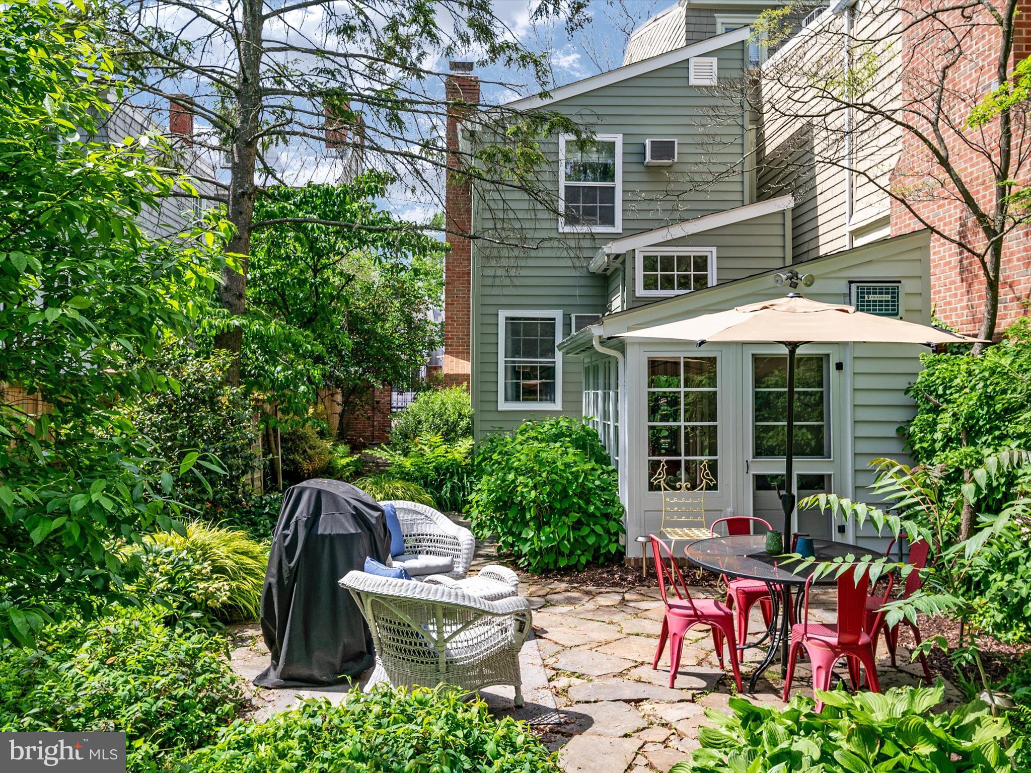 HISTORIC DISTRICT - Residential