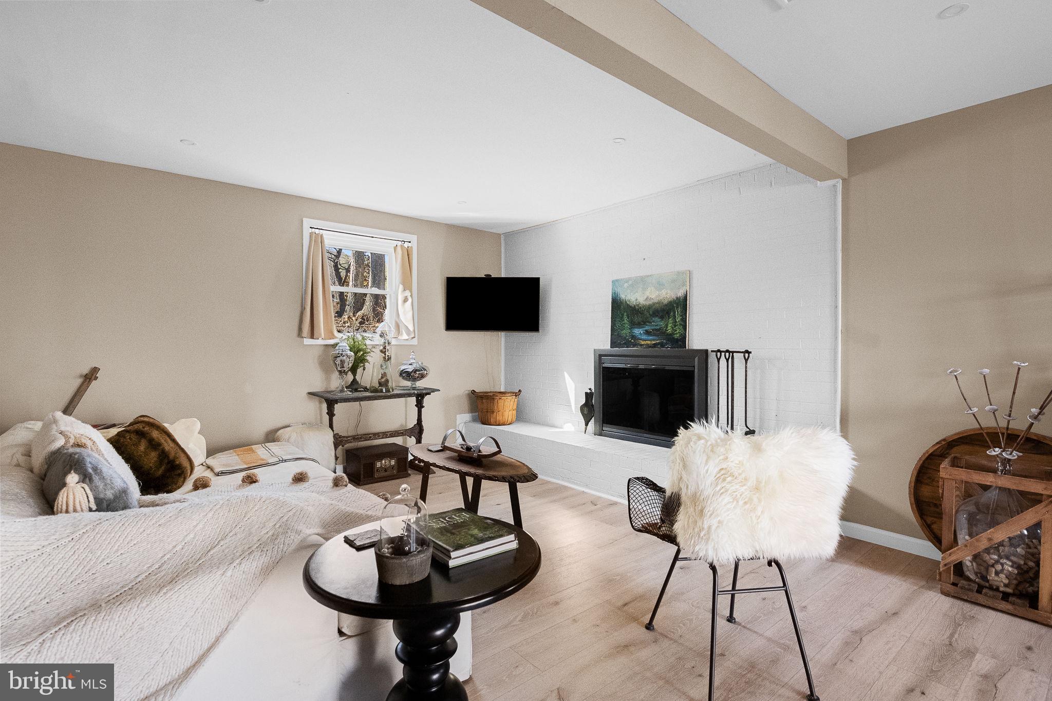 BULL RUN MOUNTAIN ESTATE - Residential