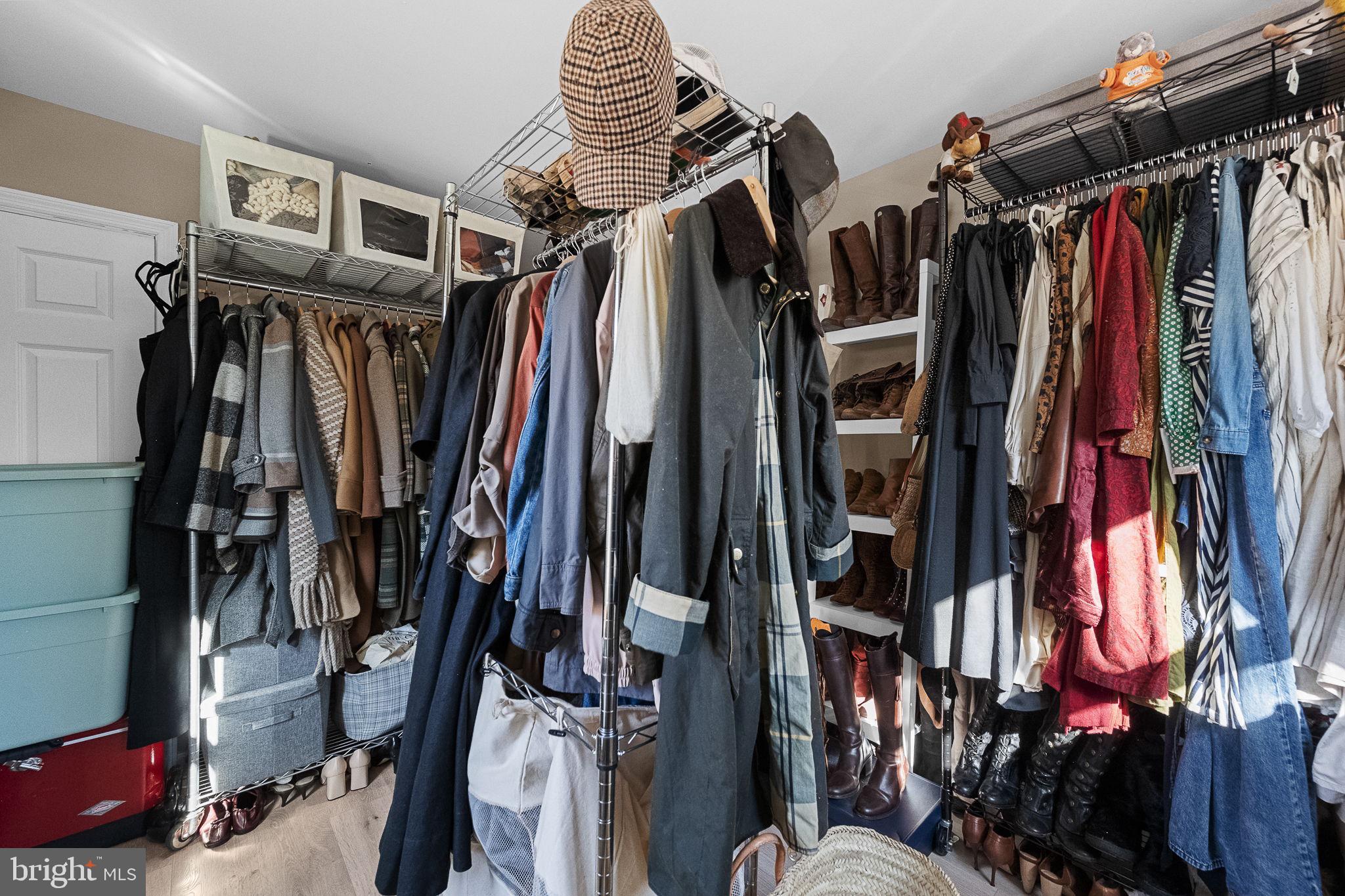 BULL RUN MOUNTAIN ESTATE - Residential