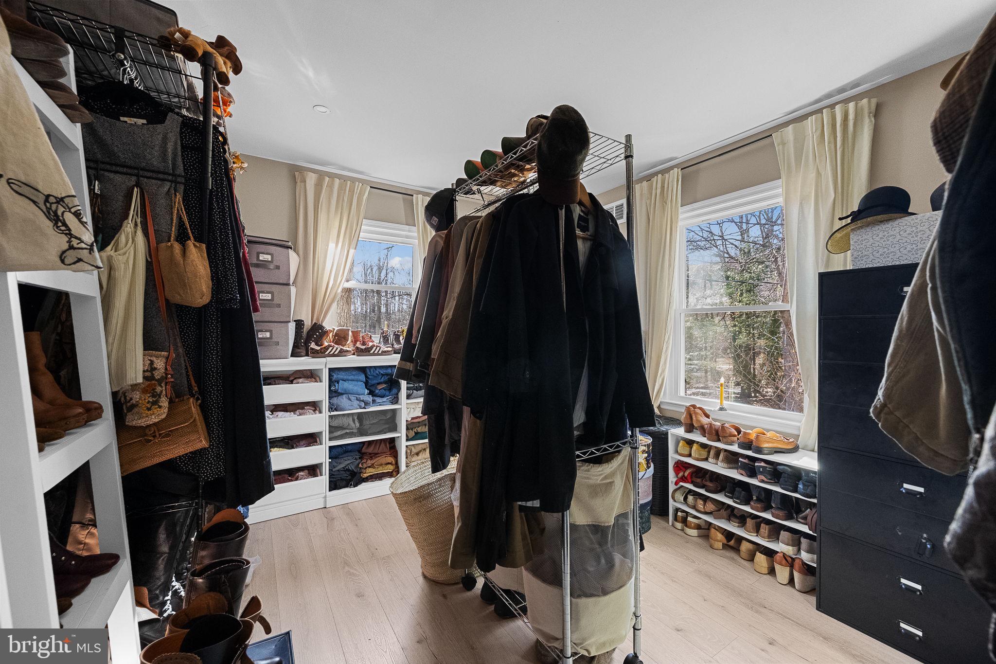 BULL RUN MOUNTAIN ESTATE - Residential