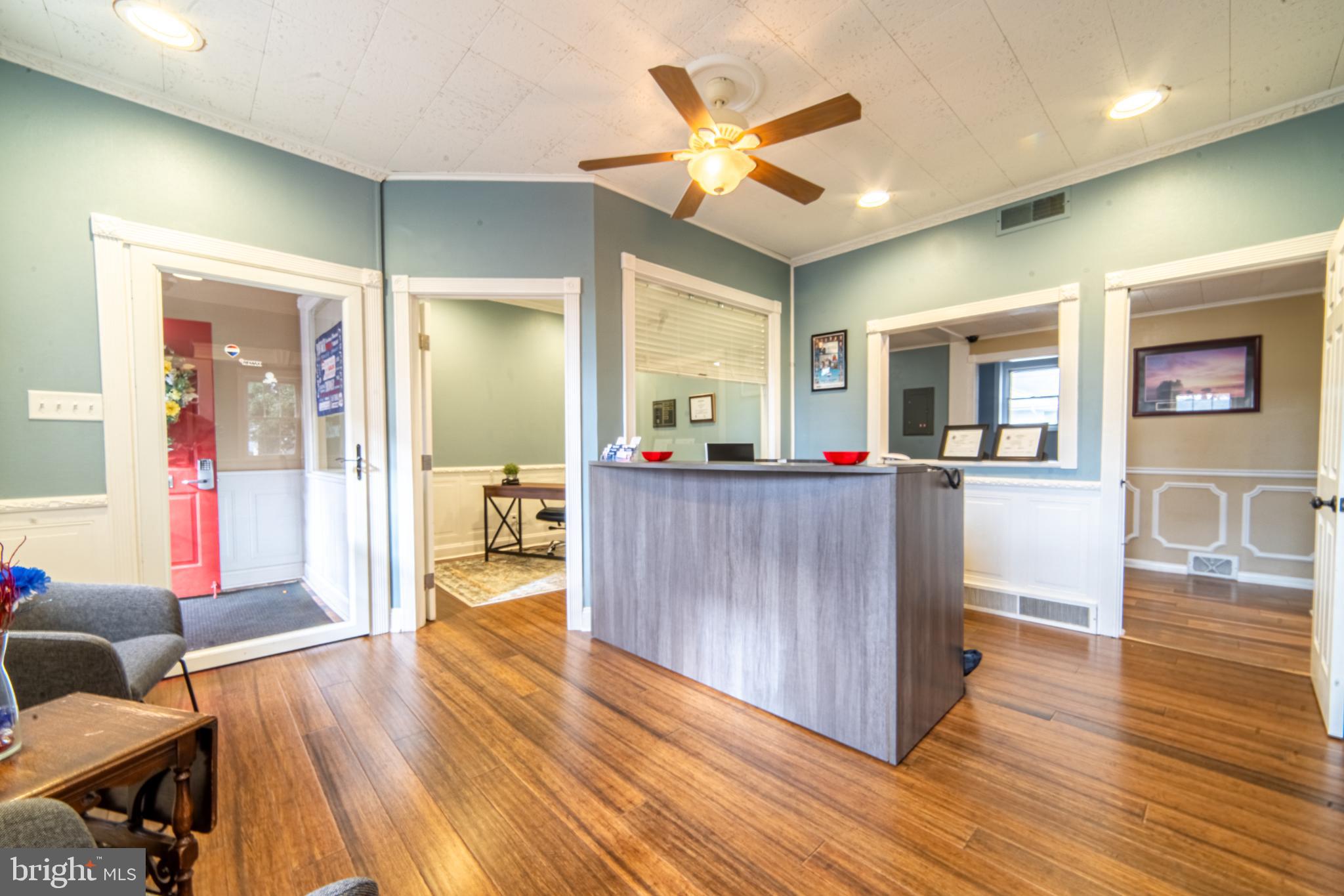 1080 E LANDIS AVENUE