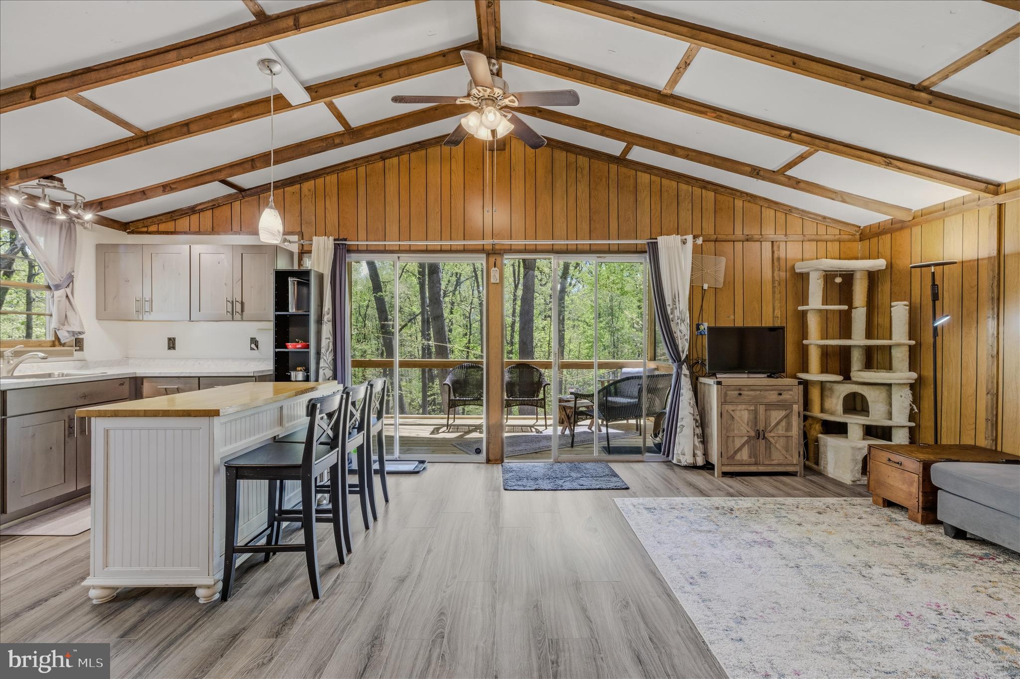 SLEEPY HOLLOW S/D - Residential