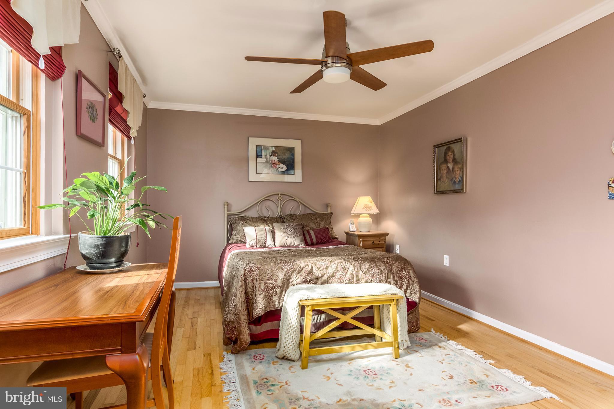 GEORGETOWN HOUSES - Residential