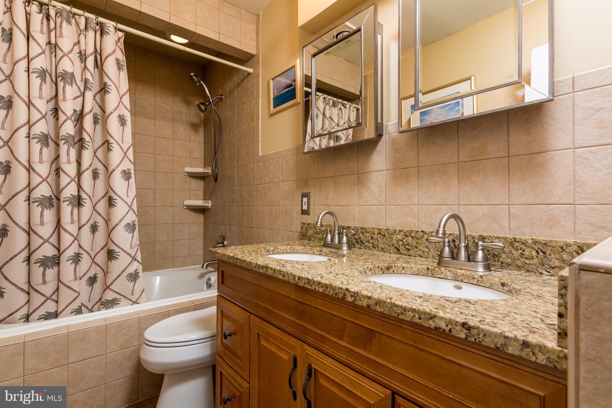 GEORGETOWN HOUSES - Residential