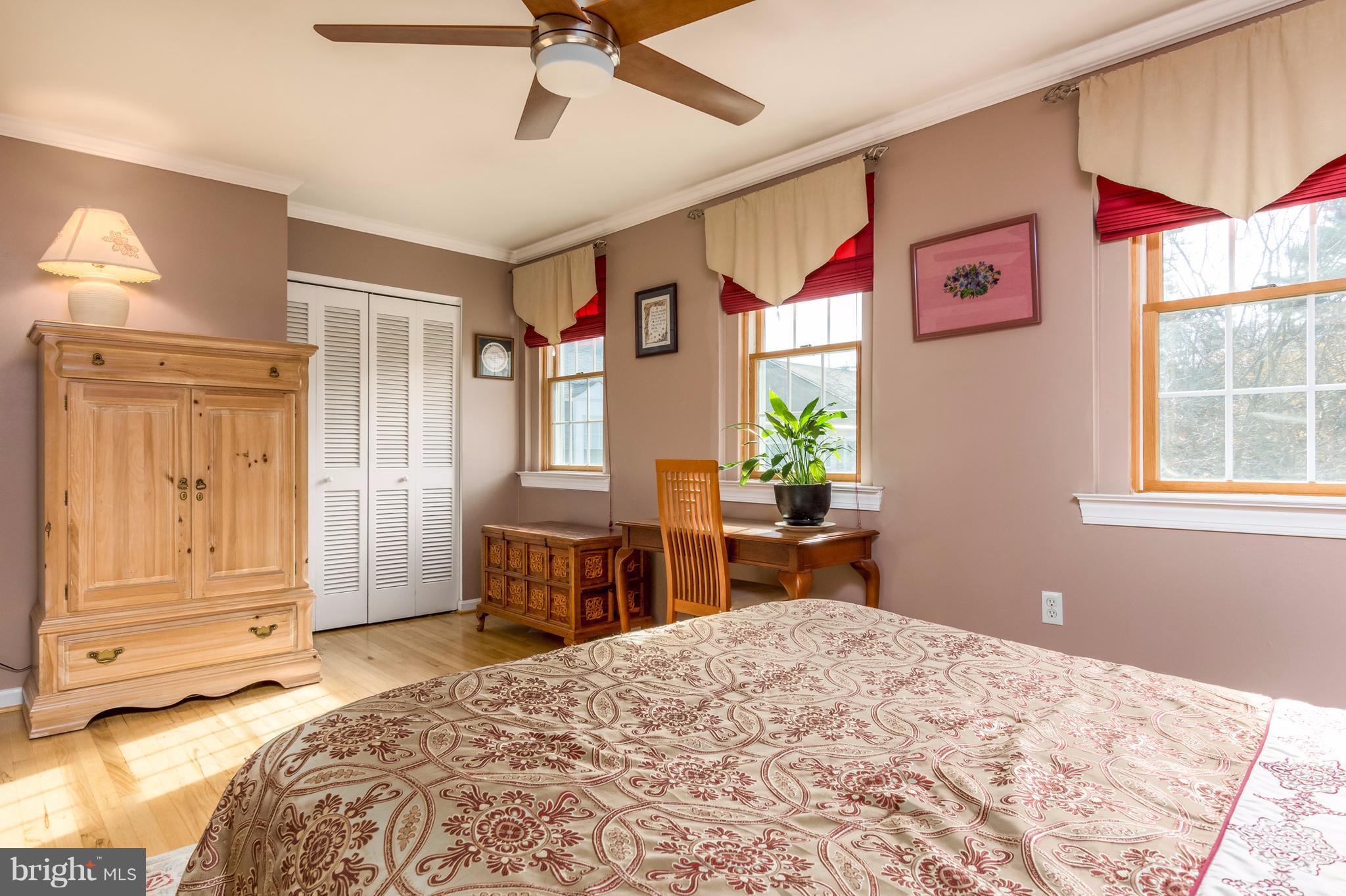 GEORGETOWN HOUSES - Residential