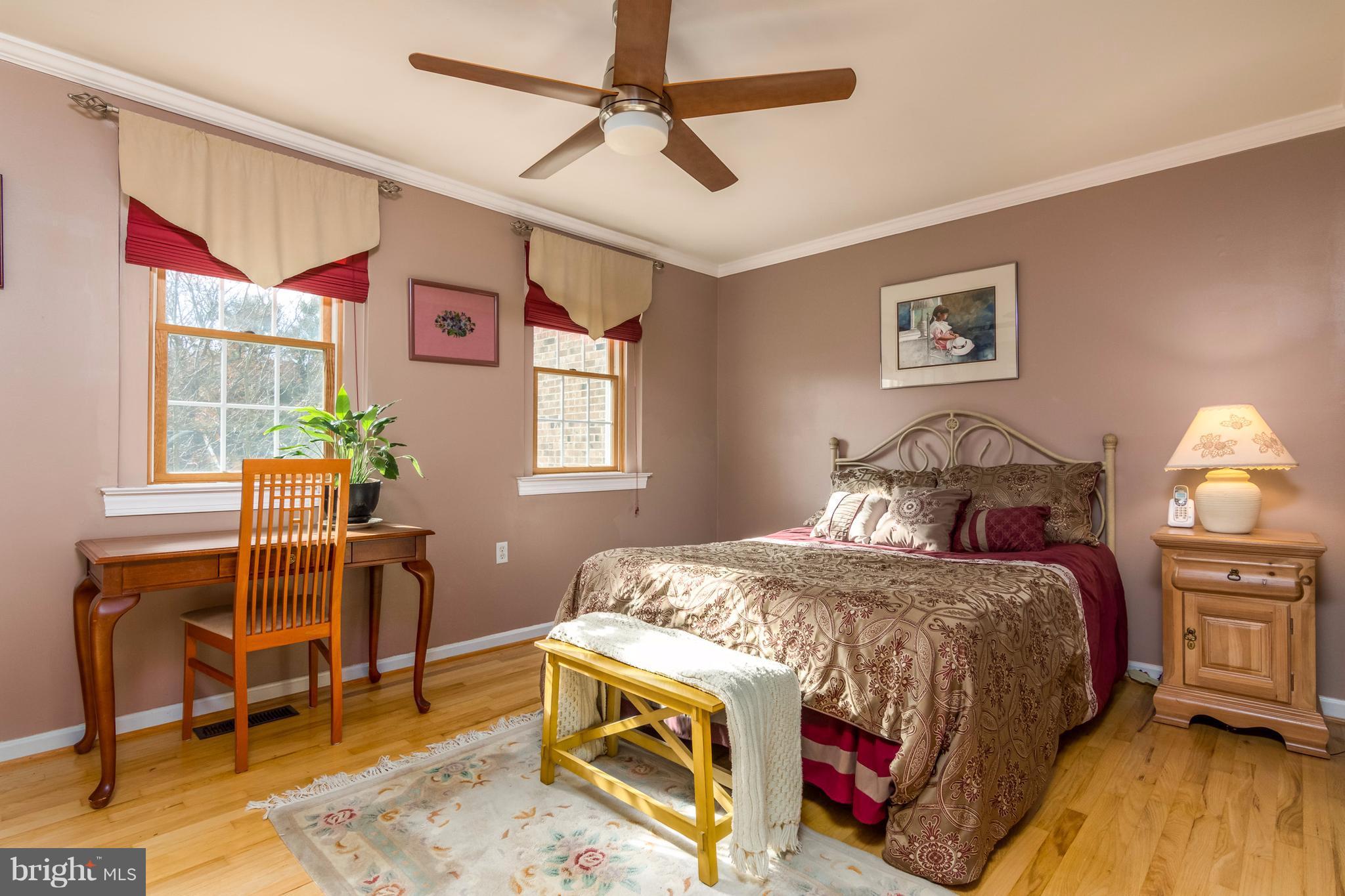 GEORGETOWN HOUSES - Residential