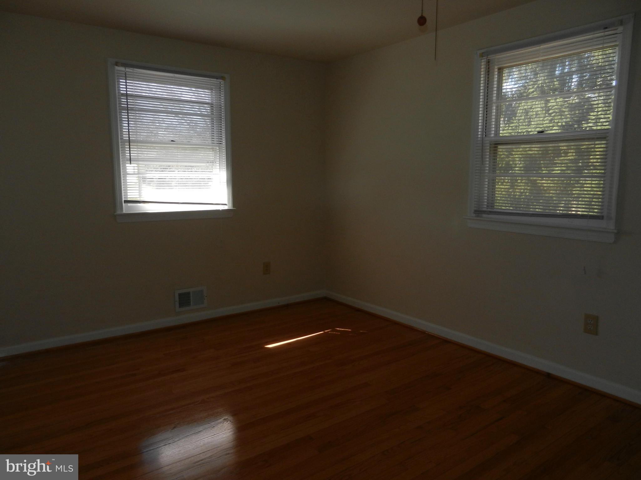 WHITE PLAINS VILLAGE SUB - Residential