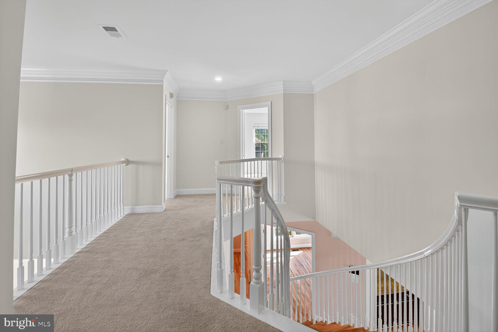 POTOMAC OUTSIDE - Residential