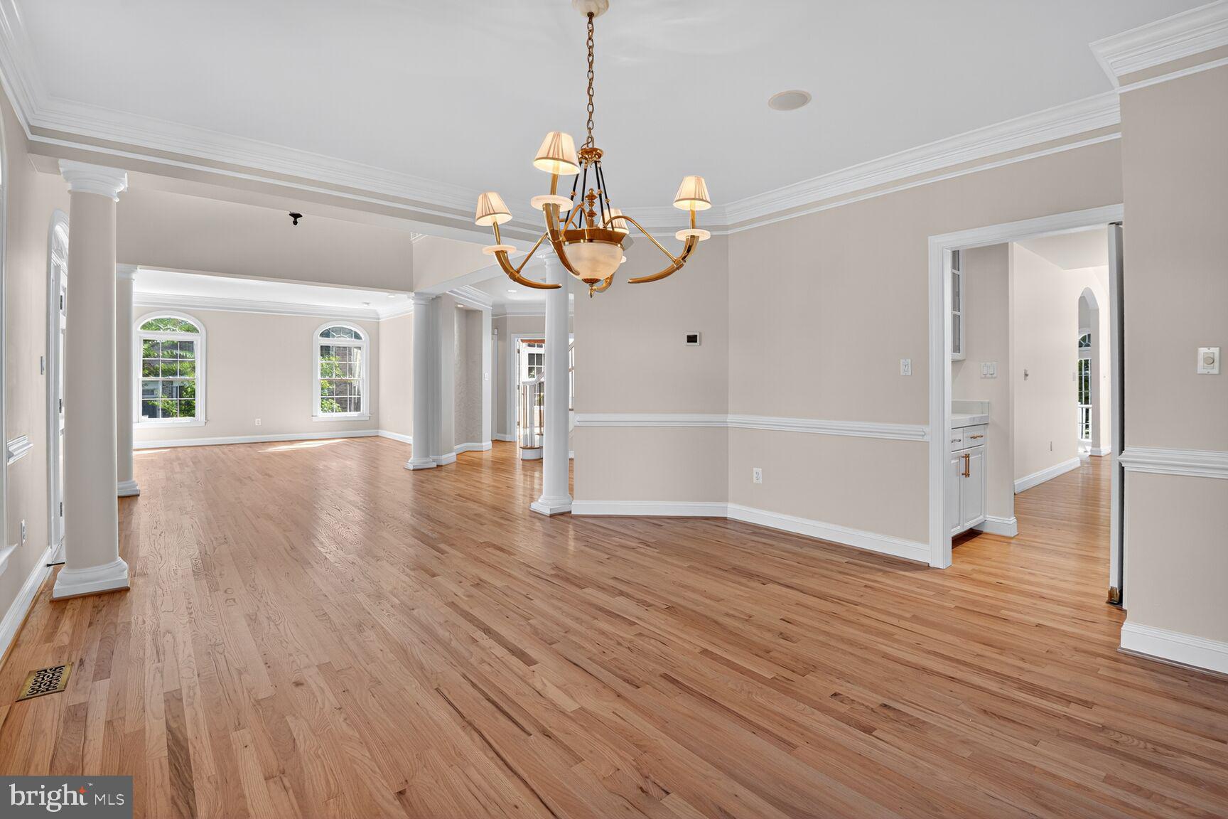 POTOMAC OUTSIDE - Residential