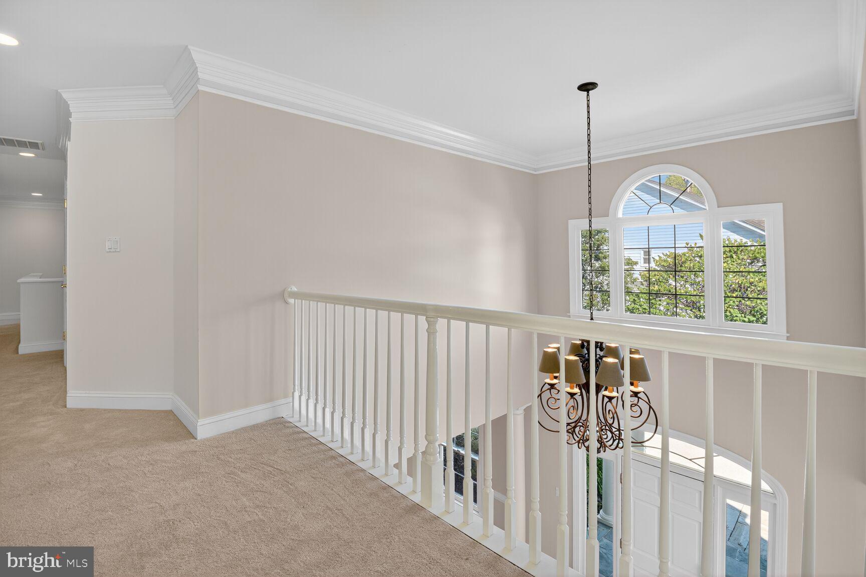 POTOMAC OUTSIDE - Residential