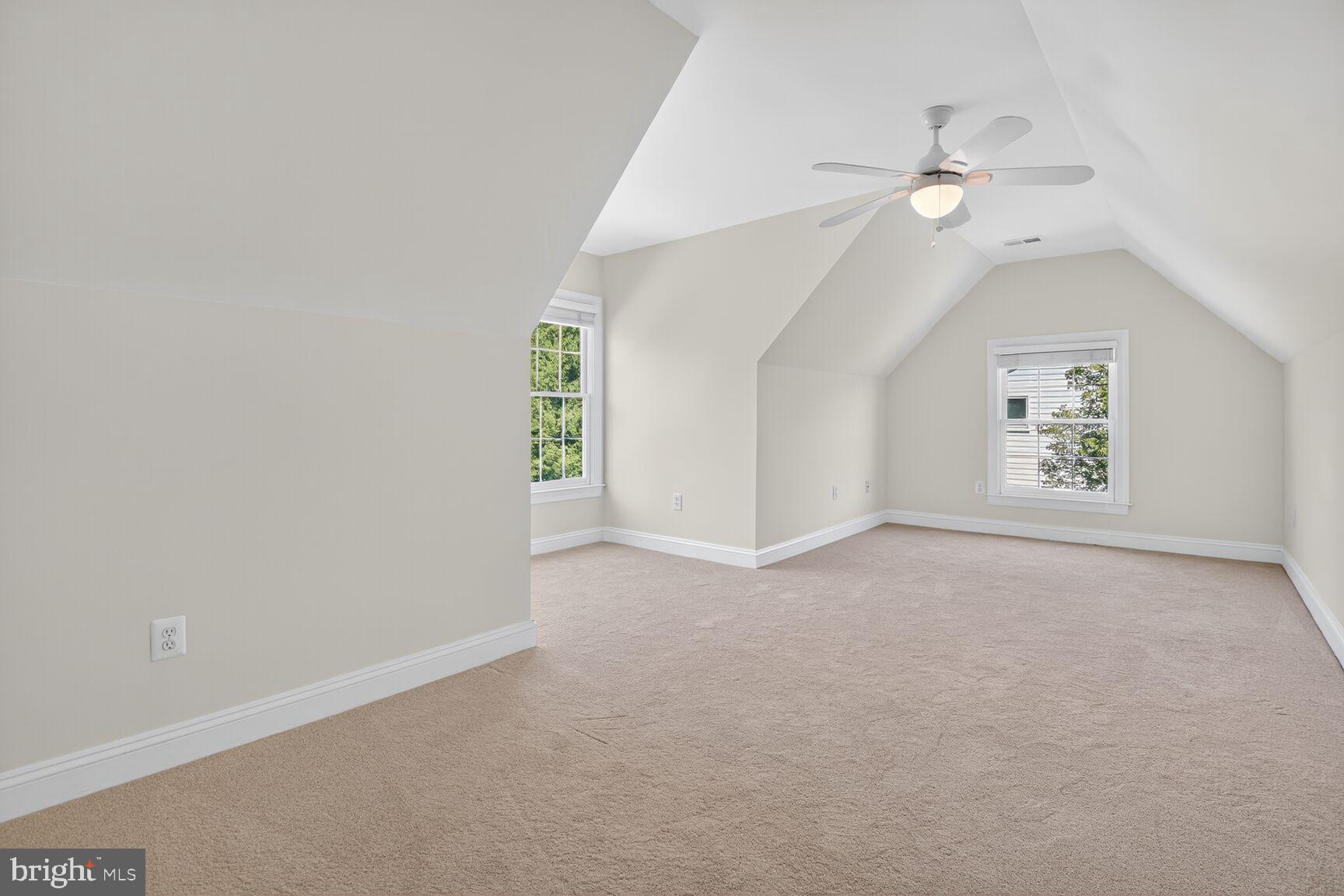 POTOMAC OUTSIDE - Residential