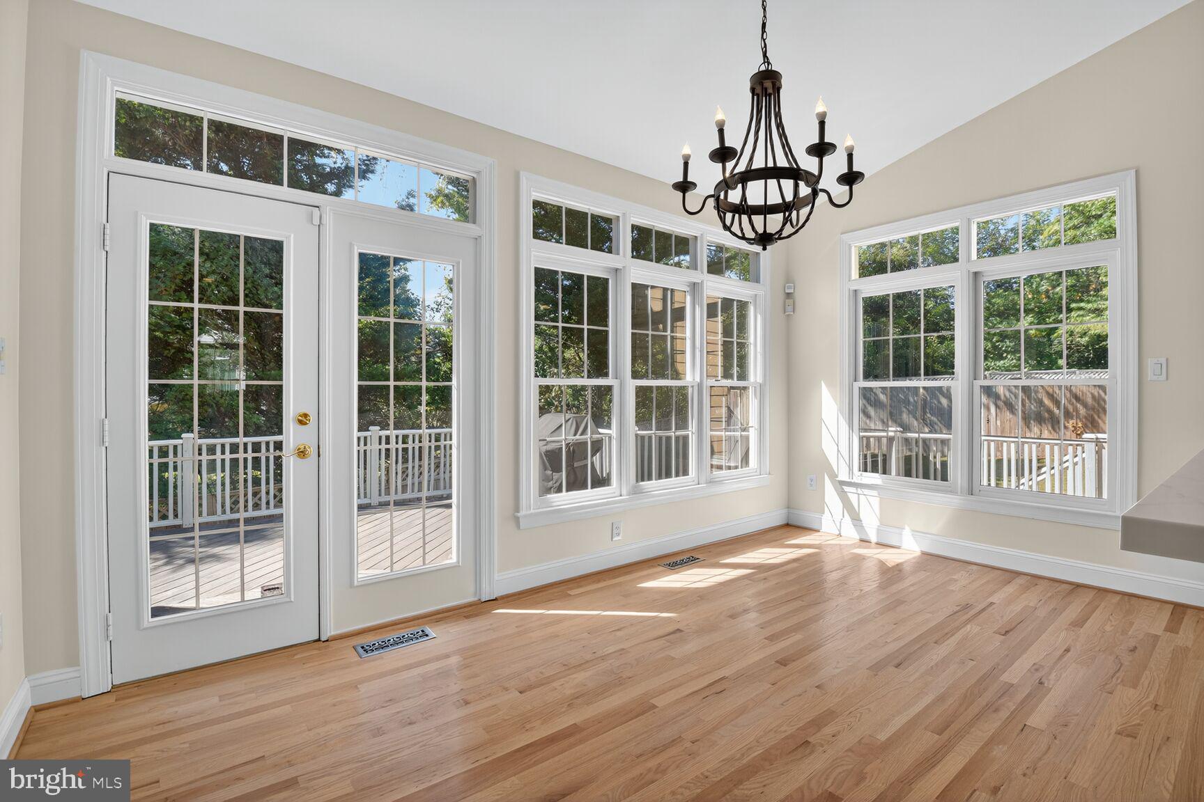 POTOMAC OUTSIDE - Residential