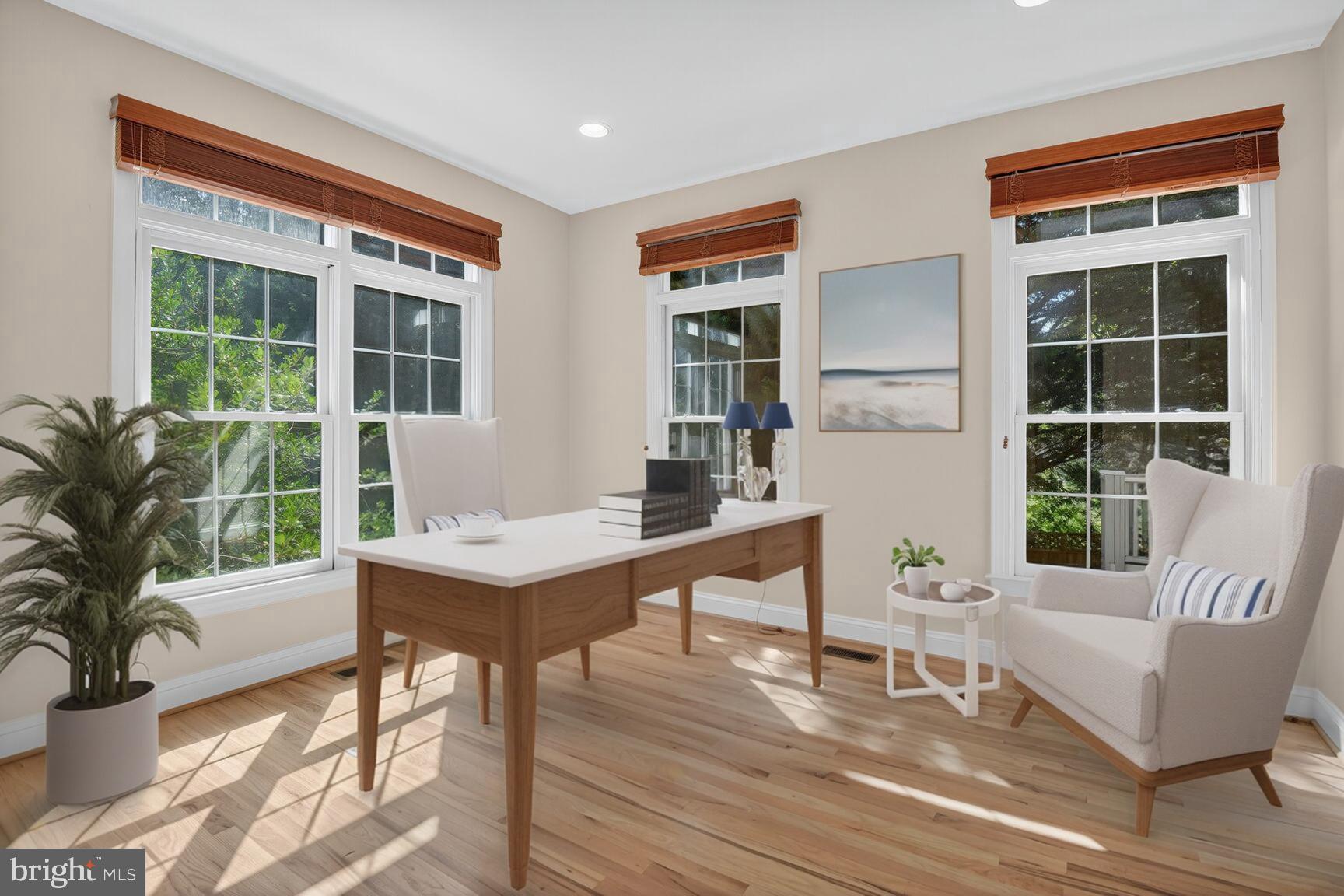 POTOMAC OUTSIDE - Residential