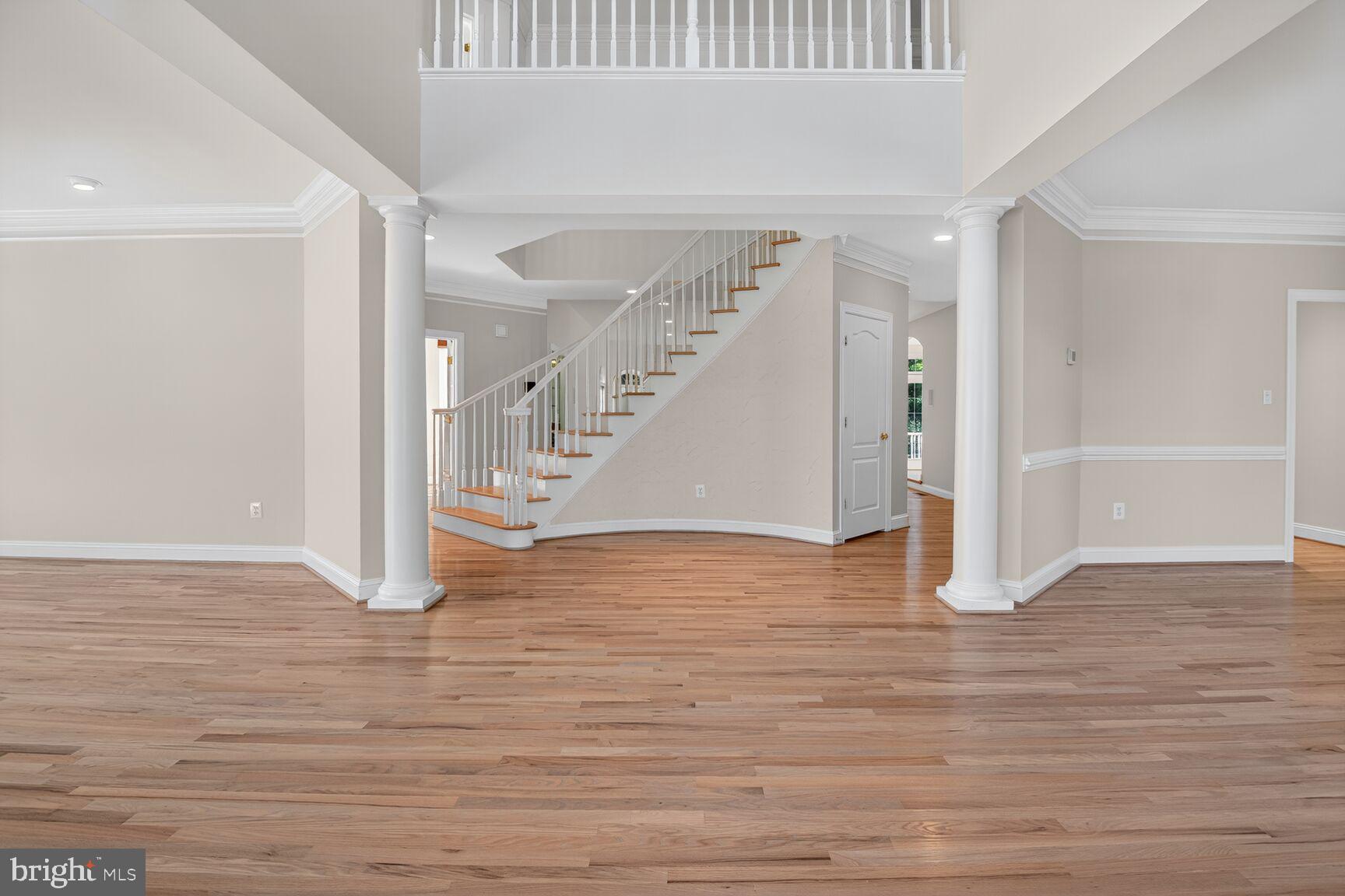 POTOMAC OUTSIDE - Residential