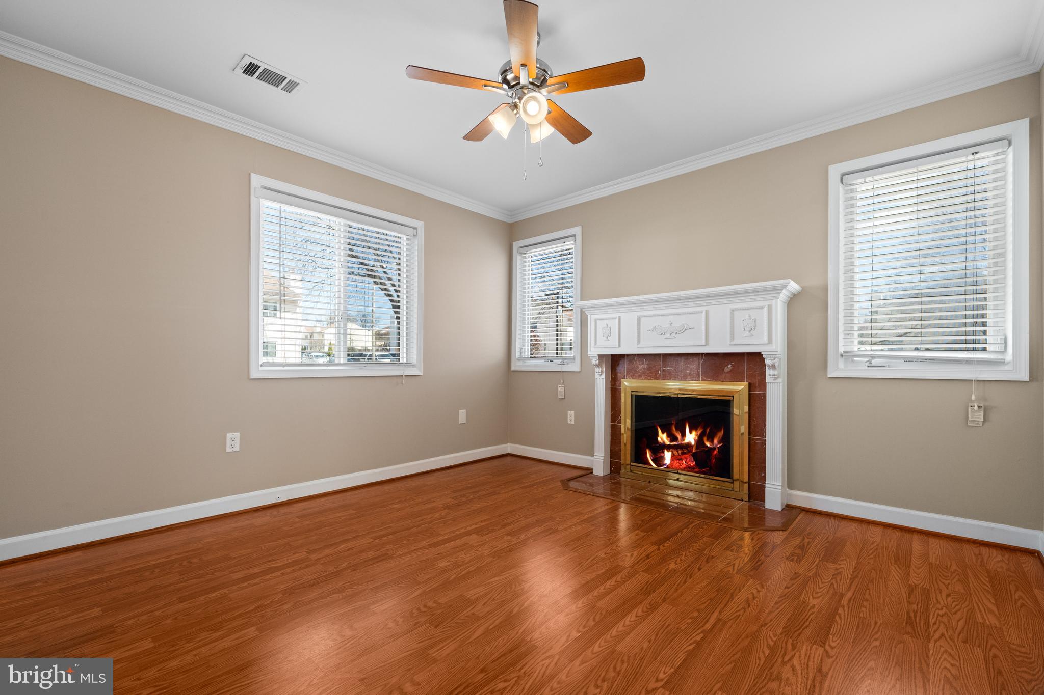 REFLECTION LAKE - Residential