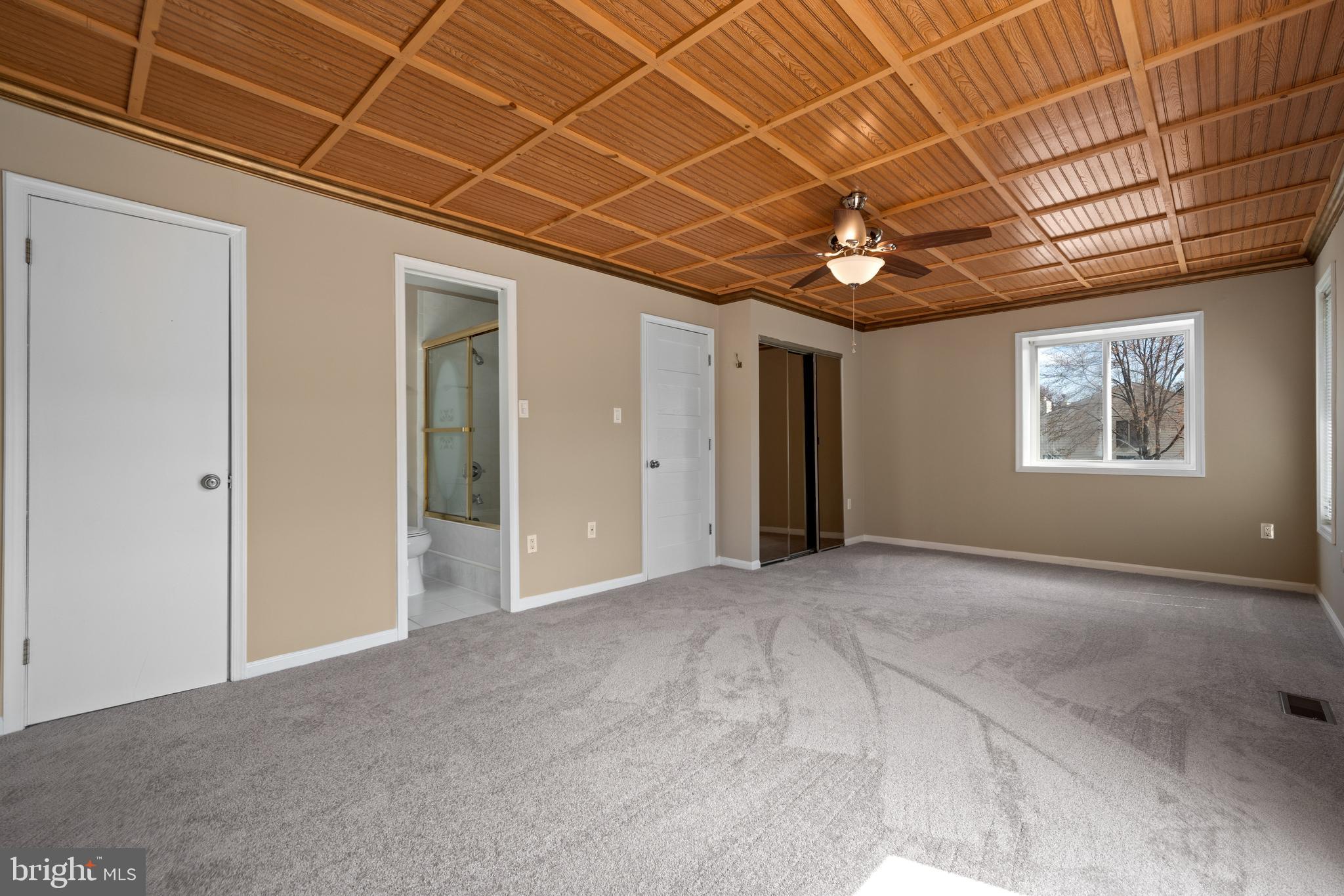 REFLECTION LAKE - Residential