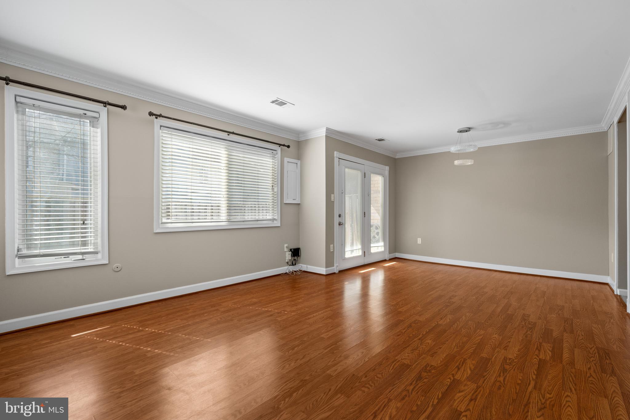 REFLECTION LAKE - Residential