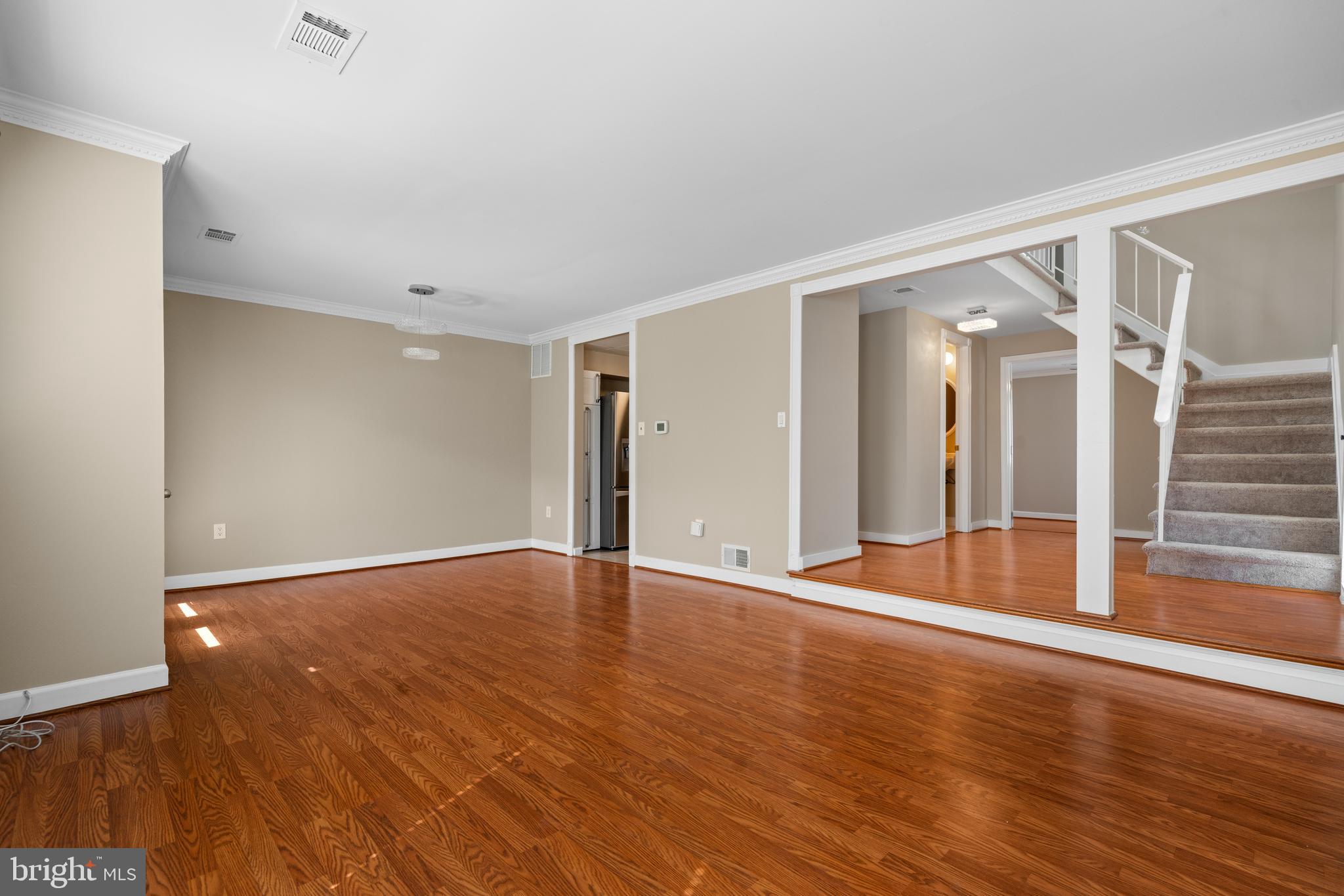 REFLECTION LAKE - Residential