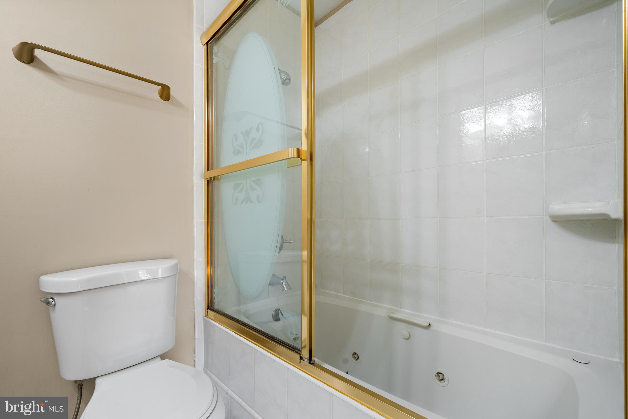 REFLECTION LAKE - Residential